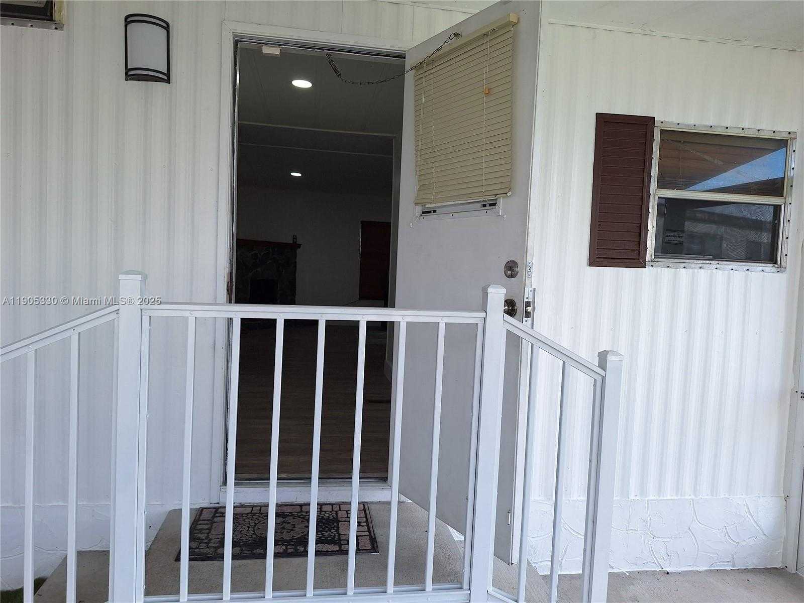 Small Image of 21760 NORTH WEST 3RD ST, Pembroke Pines Number 5