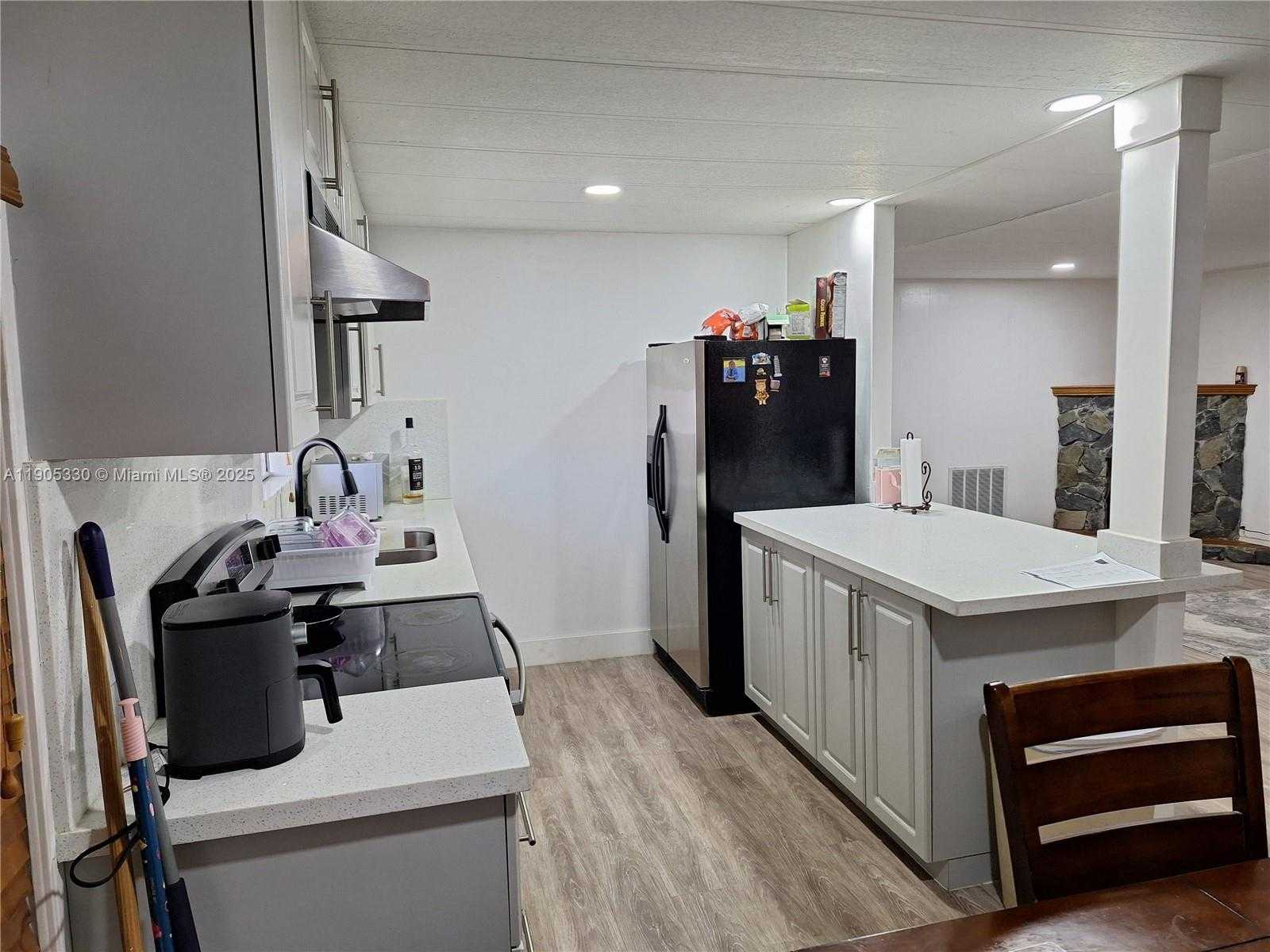 Small Image of 21760 NORTH WEST 3RD ST, Pembroke Pines Number 8