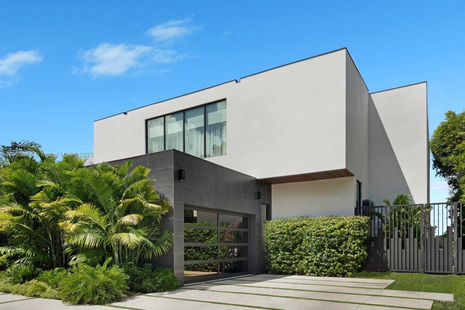 Small Image of 1165 NORTH BISCAYNE POINT RD, Miami Beach Number 29
