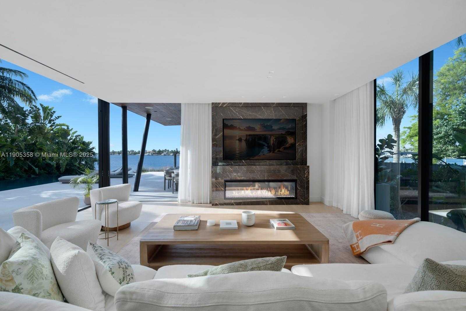 Small Image of 1165 NORTH BISCAYNE POINT RD, Miami Beach Number 3