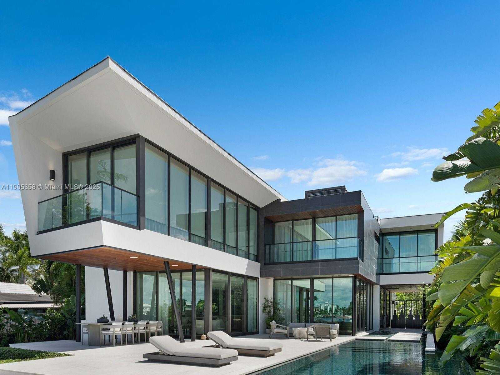 Small Image of 1165 NORTH BISCAYNE POINT RD, Miami Beach Number 30