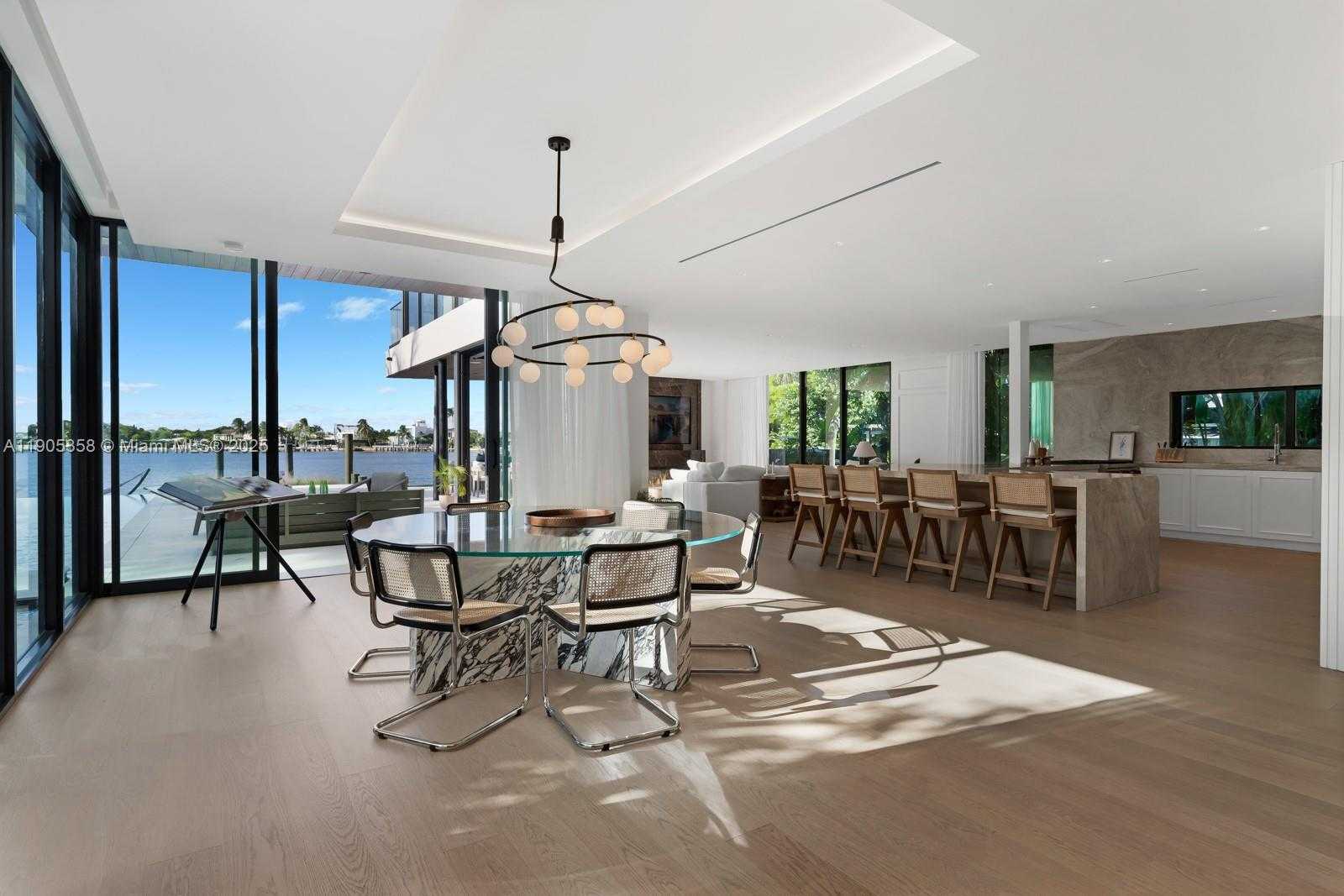 Small Image of 1165 NORTH BISCAYNE POINT RD, Miami Beach Number 4