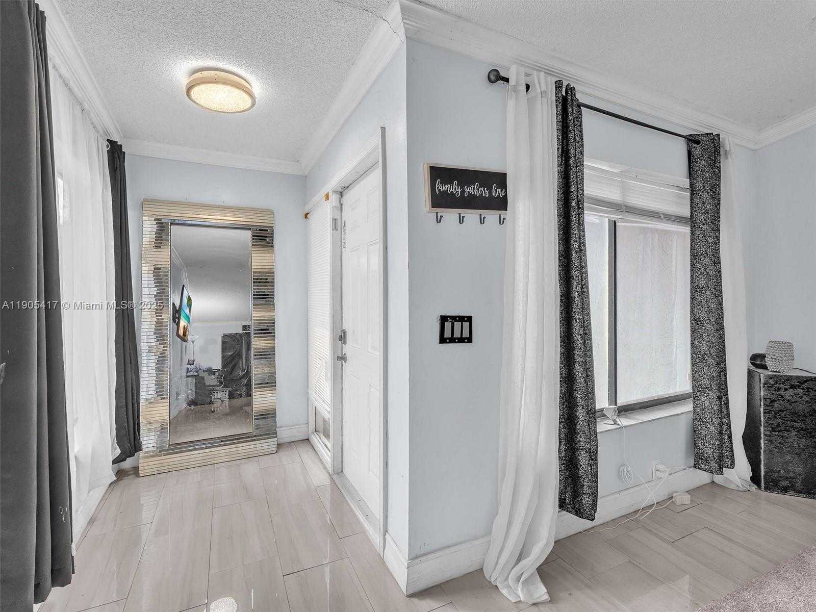 Small Image of 1027 SOUTH WEST 49TH TER, Margate Number 10