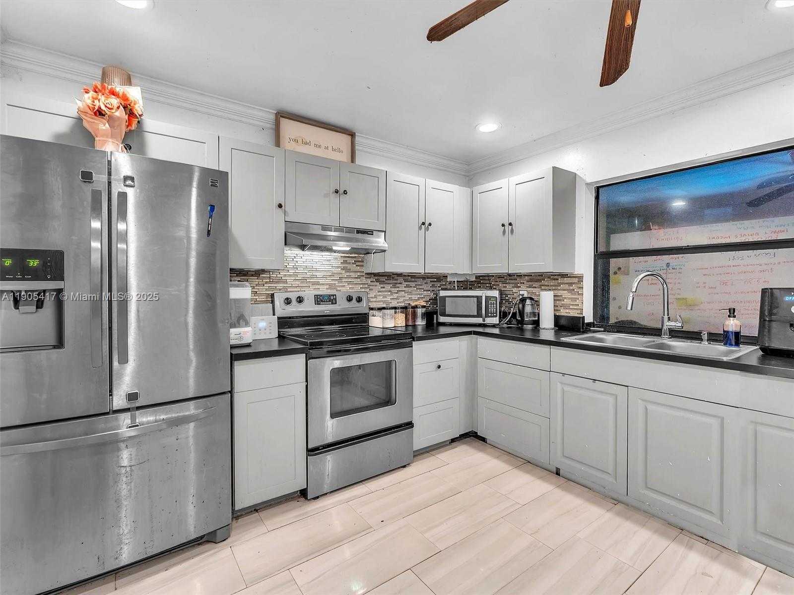 Small Image of 1027 SOUTH WEST 49TH TER, Margate Number 13