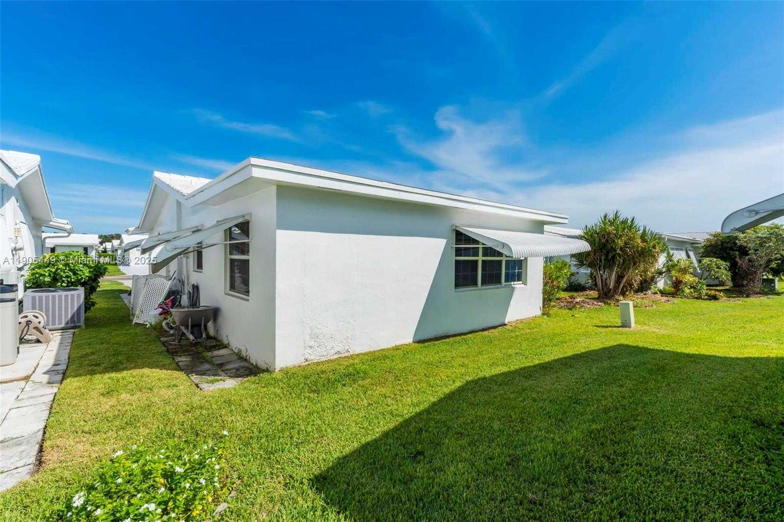 Small Image of 1005 SOUTH WEST 18TH ST, Boynton Beach Number 21