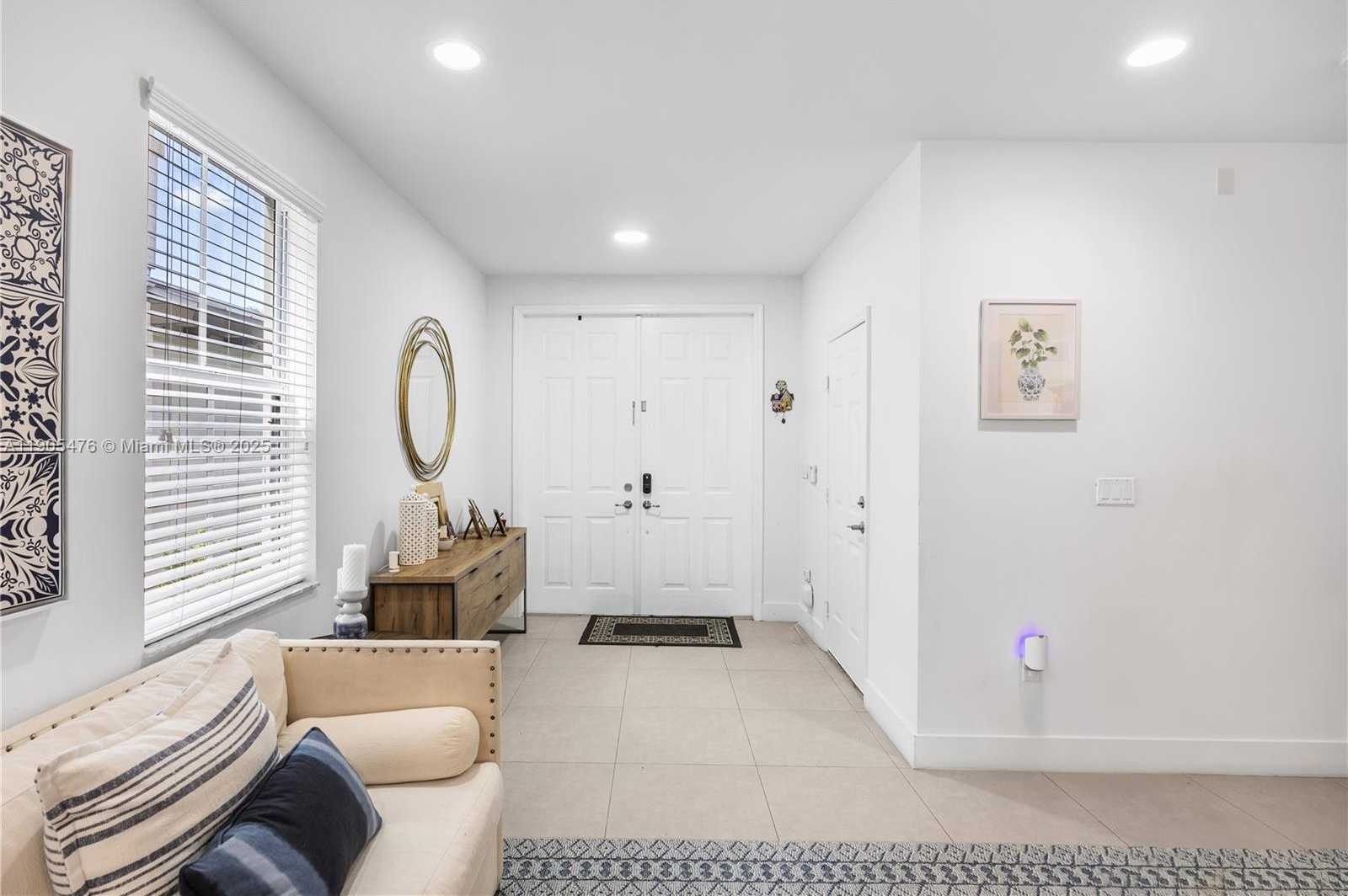 Small Image of 10470 NORTH WEST 69TH TER, Doral Number 13