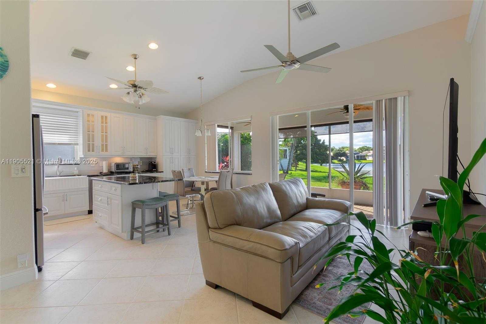Small Image of 2675 CLIPPER CIR, West Palm Beach Number 7