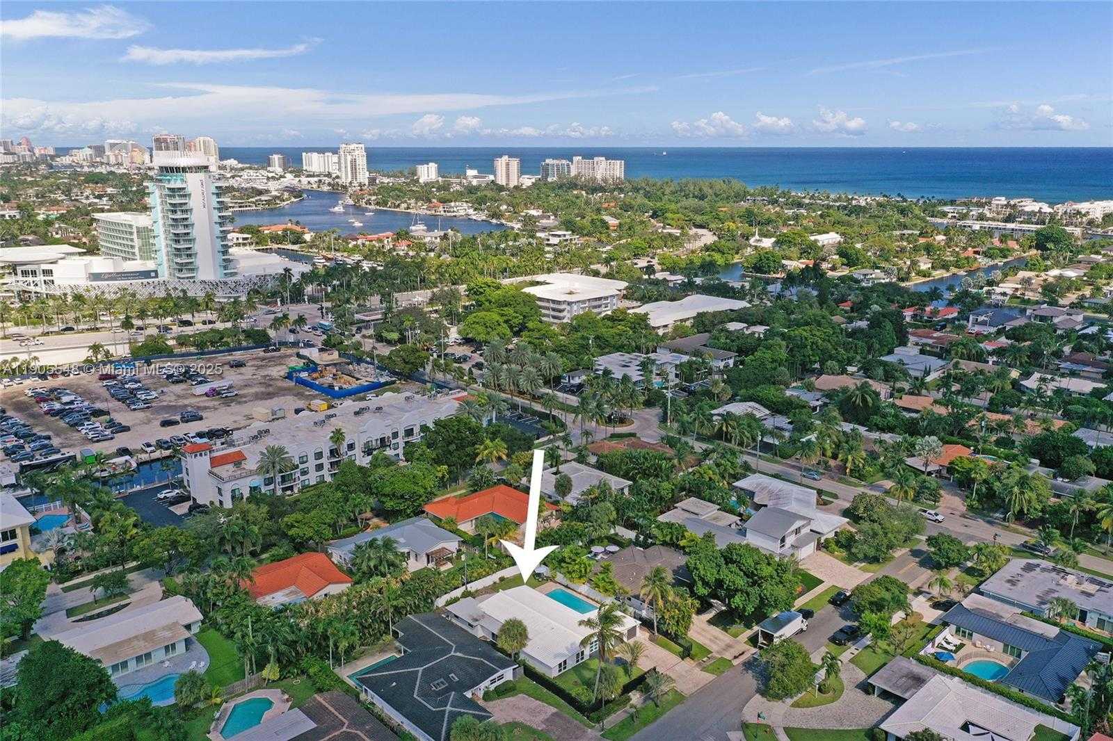 Small Image of 2201 SOUTH EAST 19TH ST, Fort Lauderdale Number 3