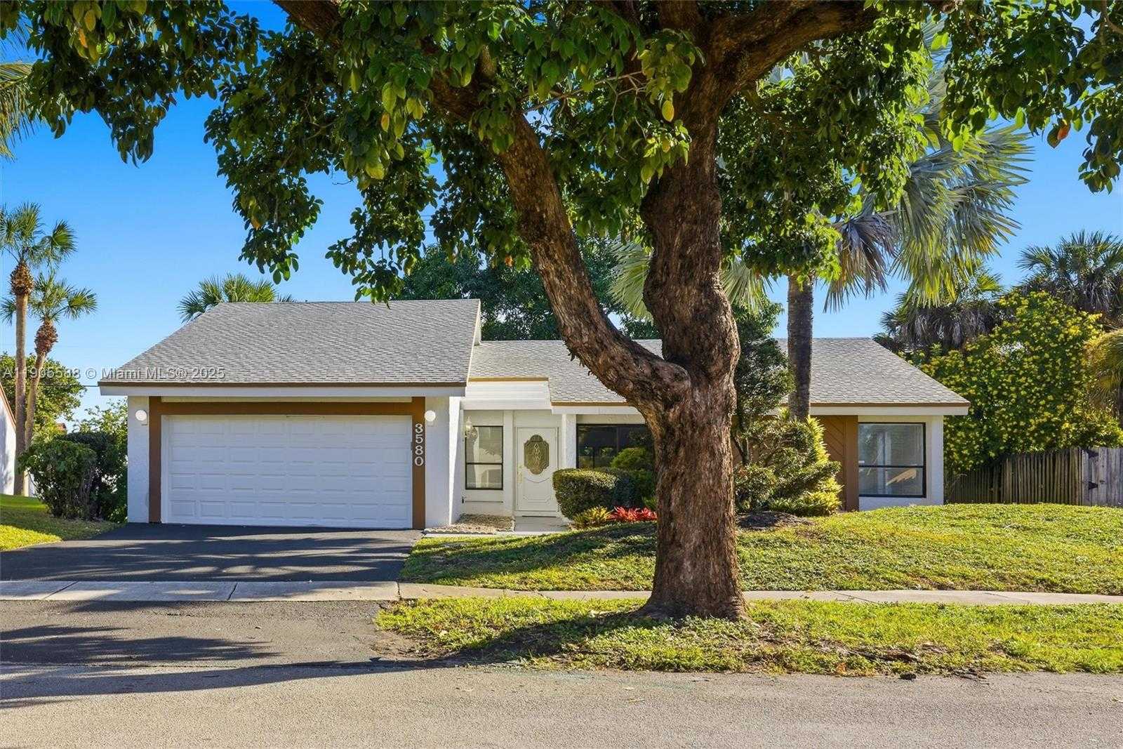 Small Image of 3580 NORTH WEST 73RD AVE, Lauderhill Number 1