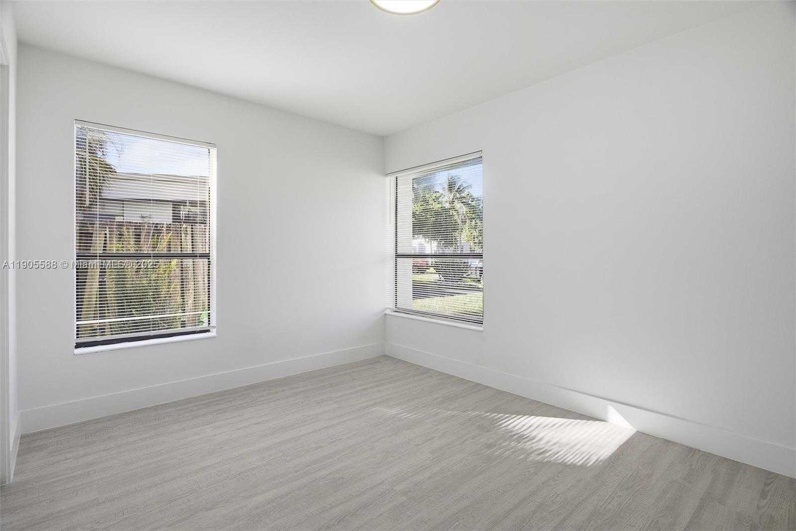 Small Image of 3580 NORTH WEST 73RD AVE, Lauderhill Number 10