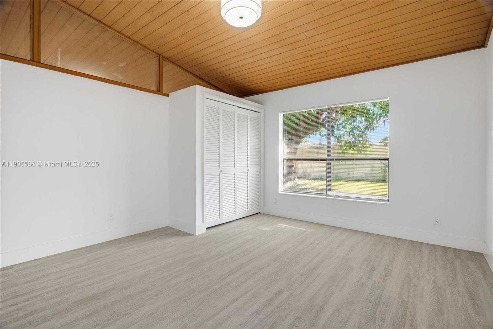 Small Image of 3580 NORTH WEST 73RD AVE, Lauderhill Number 11