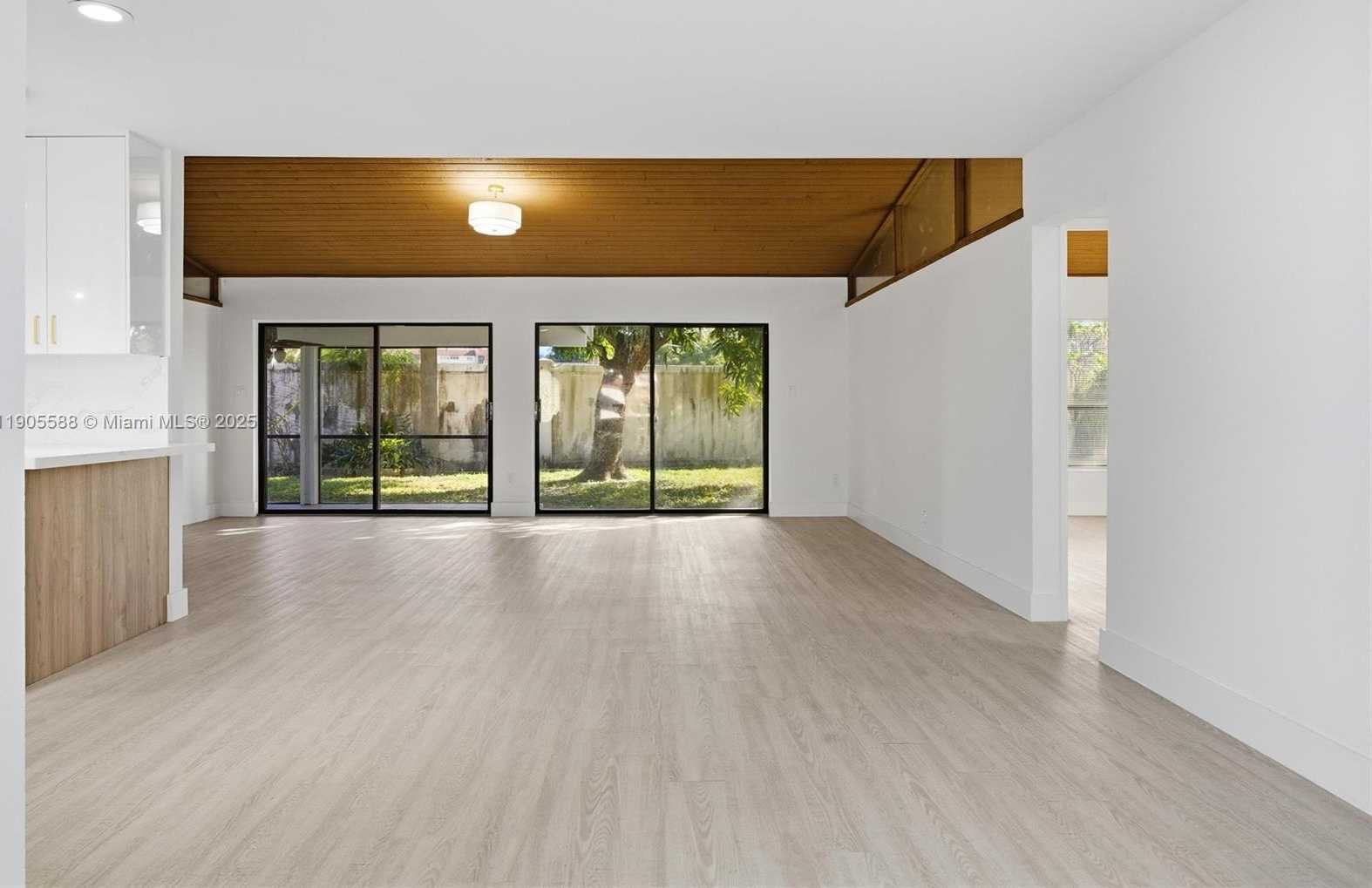 Small Image of 3580 NORTH WEST 73RD AVE, Lauderhill Number 23