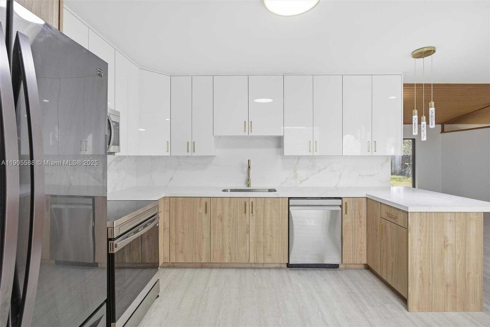 Small Image of 3580 NORTH WEST 73RD AVE, Lauderhill Number 5