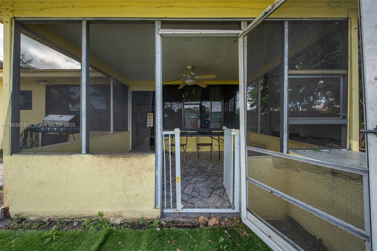 Small Image of 6515 SOUTH WEST 26TH ST, Miramar Number 27