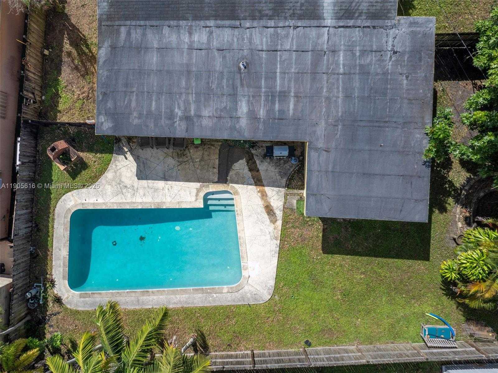 Small Image of 6515 SOUTH WEST 26TH ST, Miramar Number 30