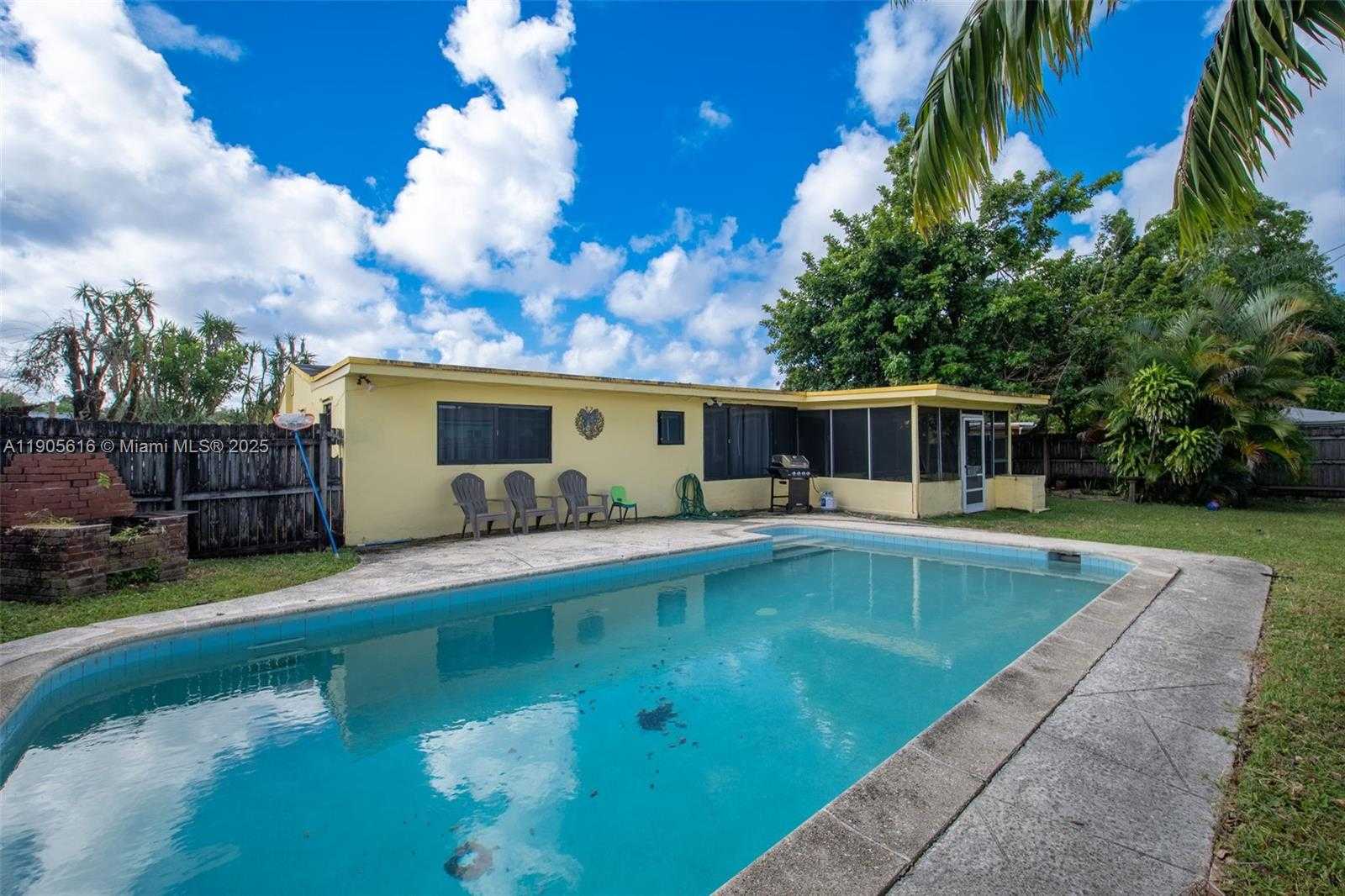 Small Image of 6515 SOUTH WEST 26TH ST, Miramar Number 35