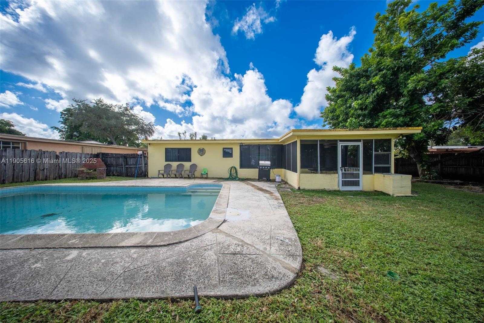 Small Image of 6515 SOUTH WEST 26TH ST, Miramar Number 36