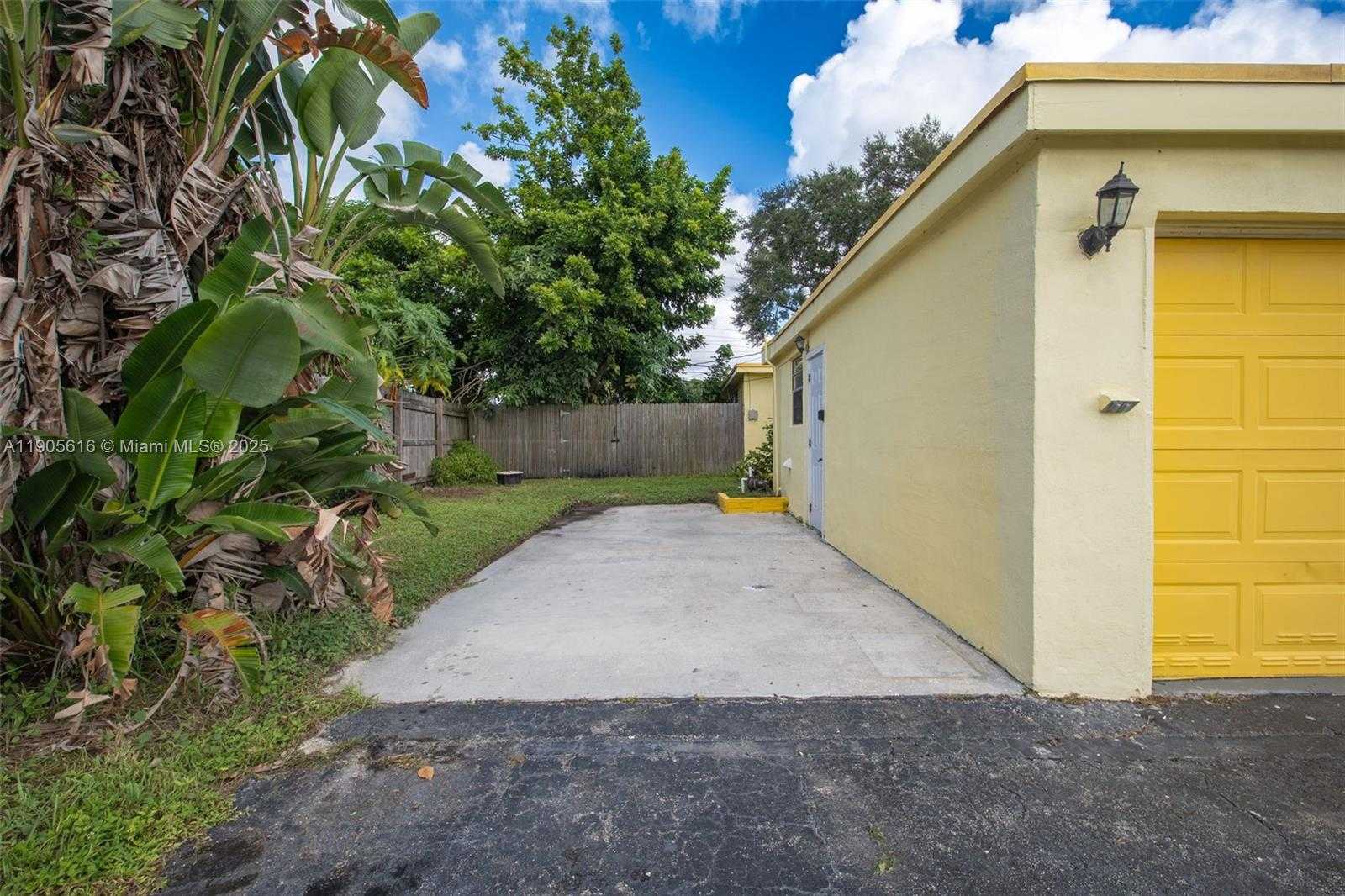 Small Image of 6515 SOUTH WEST 26TH ST, Miramar Number 41