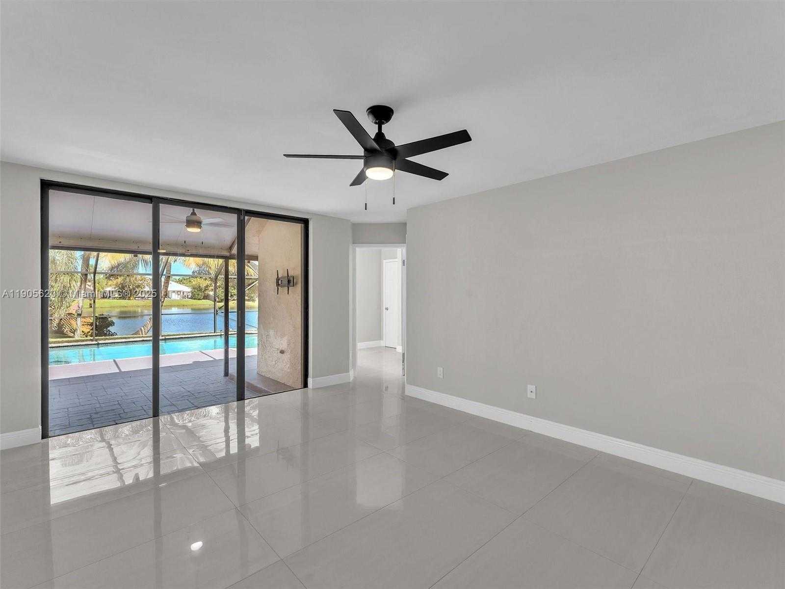 Small Image of 7431 NORTH WEST 39TH ST, Lauderhill Number 24