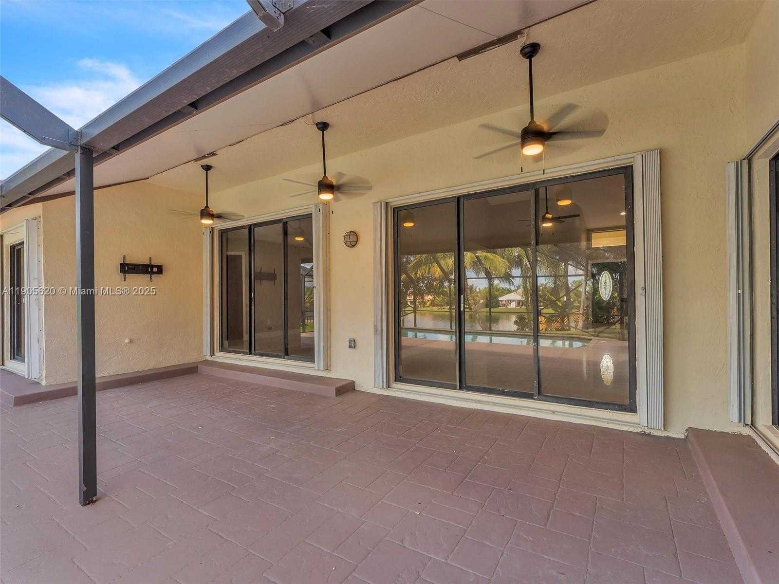 Small Image of 7431 NORTH WEST 39TH ST, Lauderhill Number 42