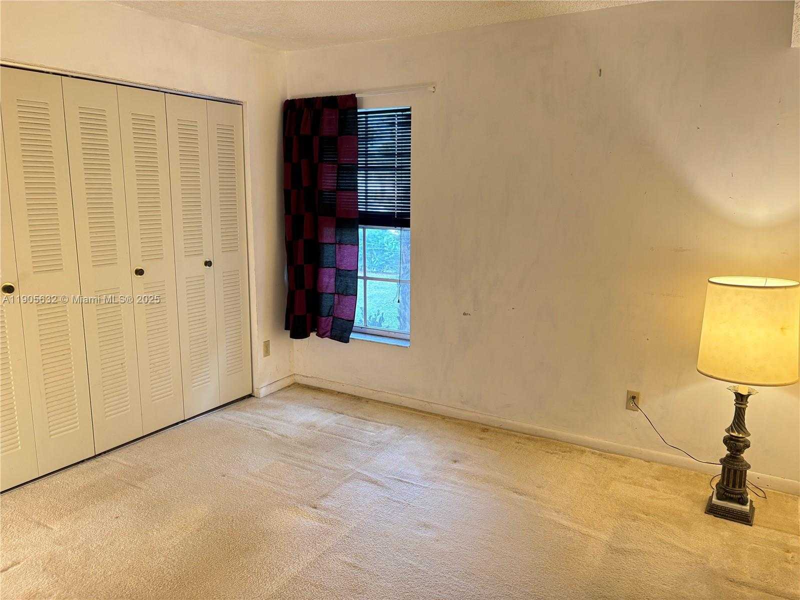 Small Image of 5916 WOODLAND POINT PL, Tamarac Number 15