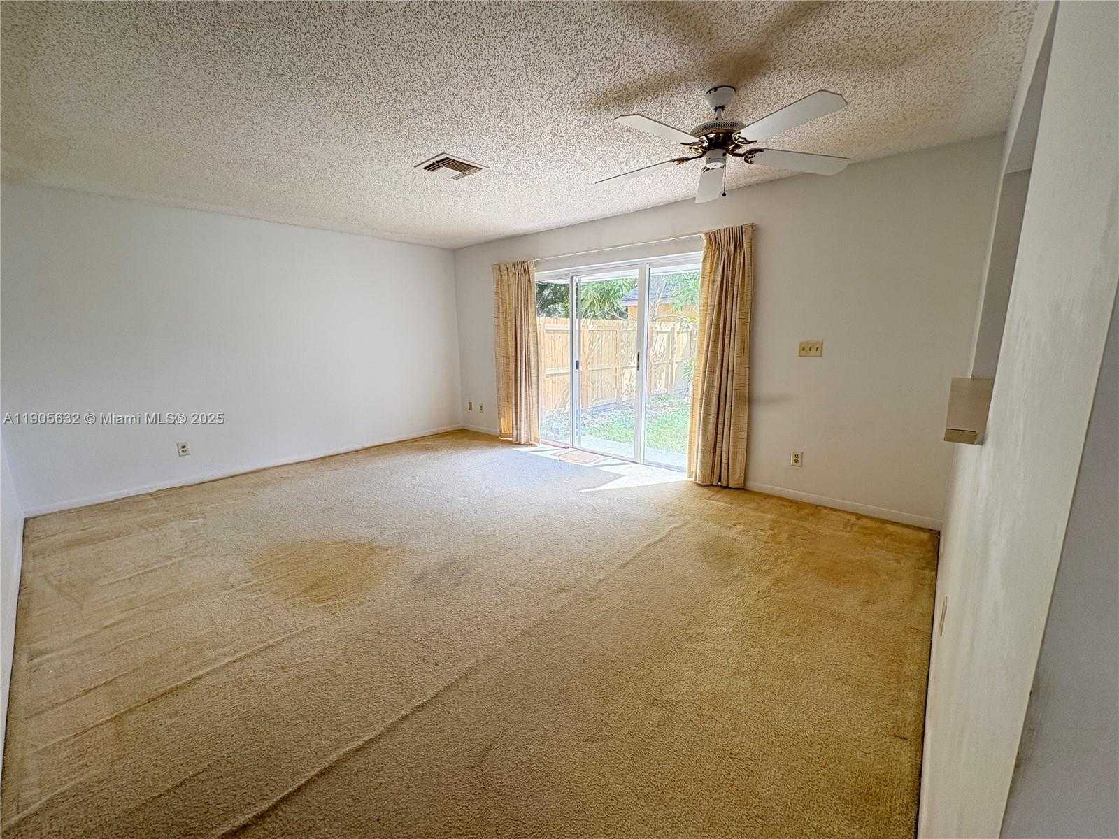 Small Image of 5916 WOODLAND POINT PL, Tamarac Number 3