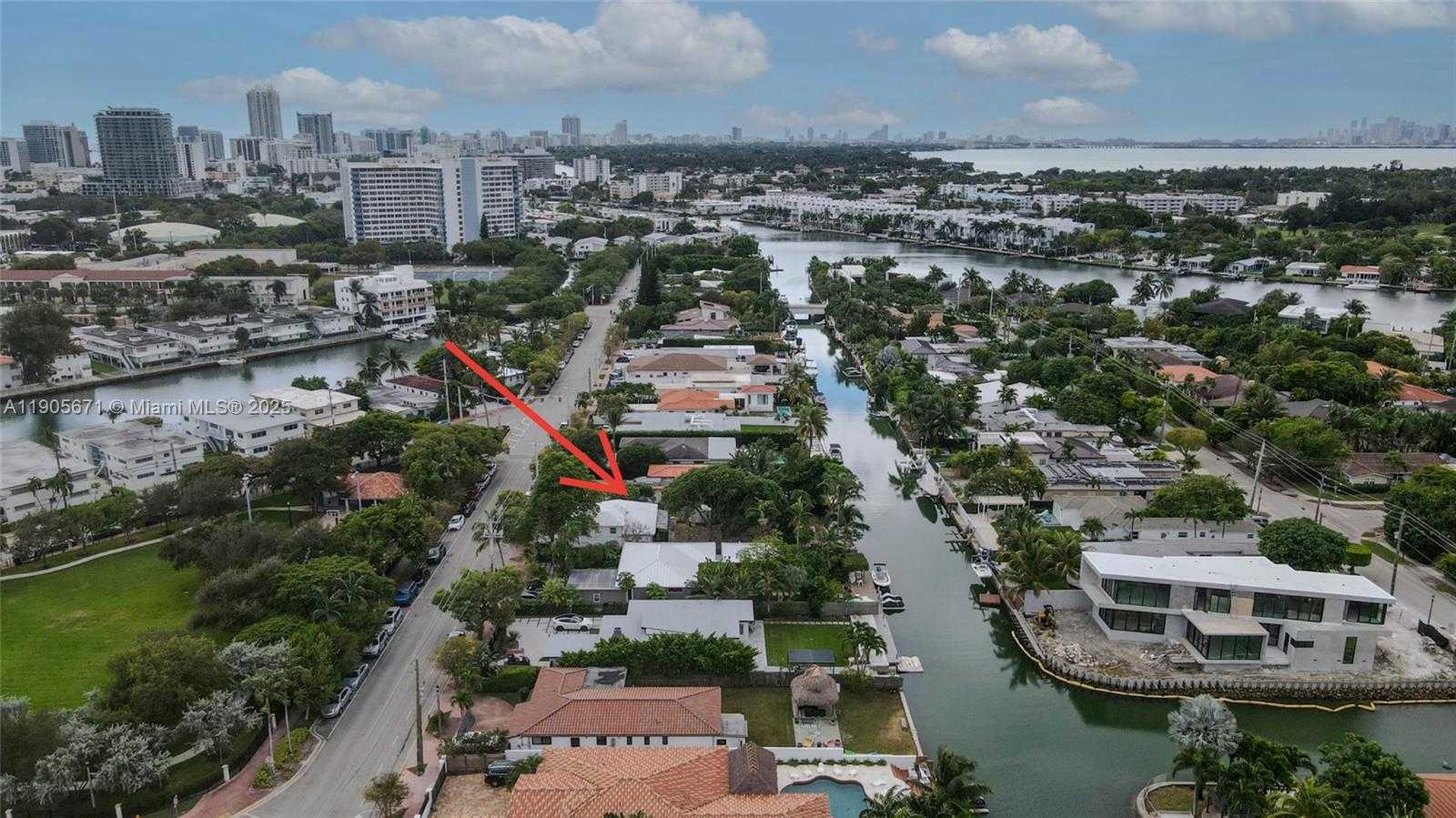 Small Image of 7830 HAWTHORNE AVE, Miami Beach Number 15