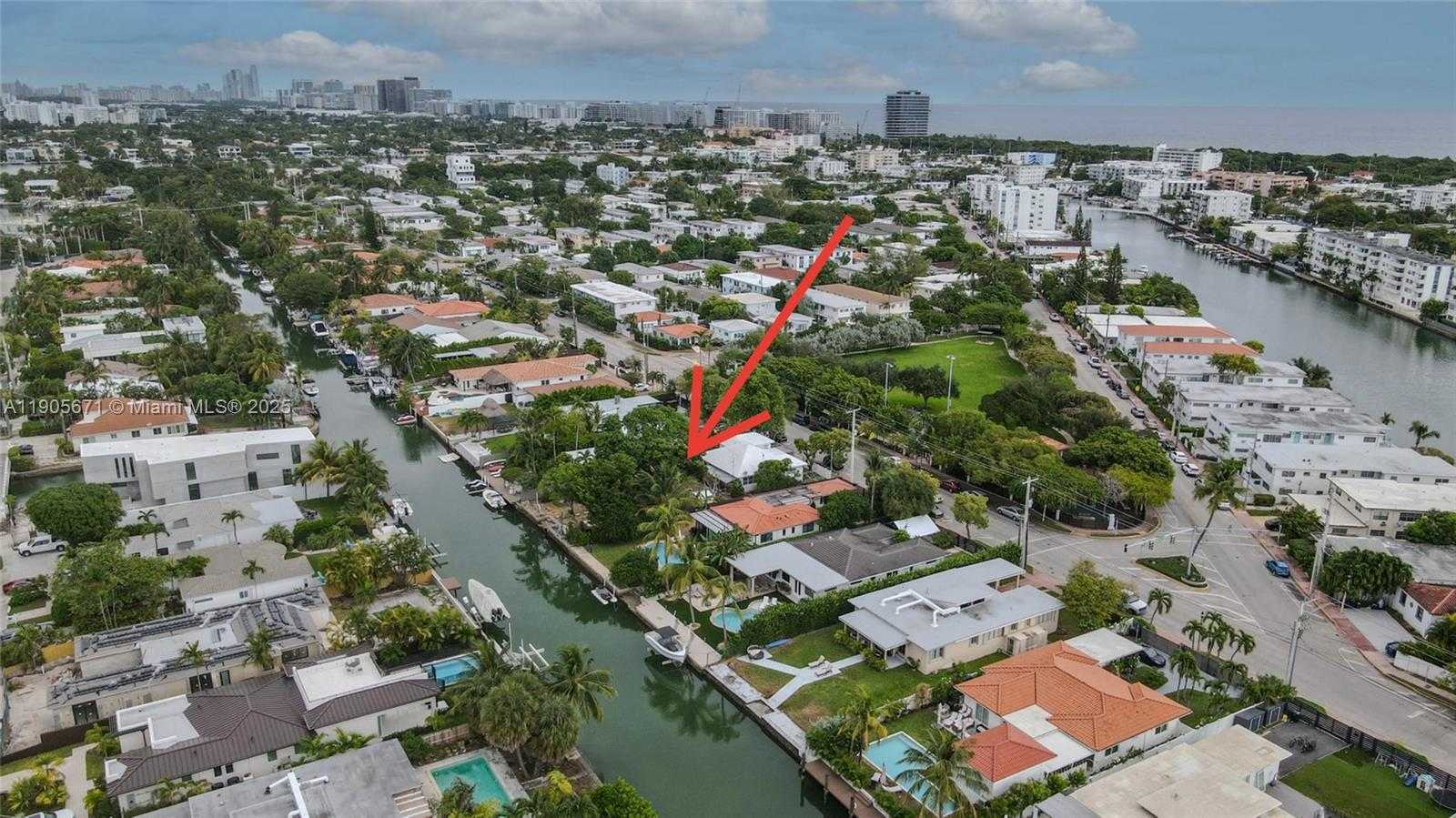 Small Image of 7830 HAWTHORNE AVE, Miami Beach Number 18