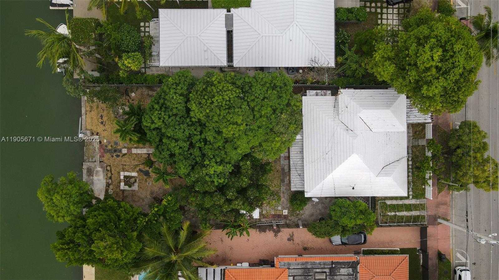 Small Image of 7830 HAWTHORNE AVE, Miami Beach Number 21