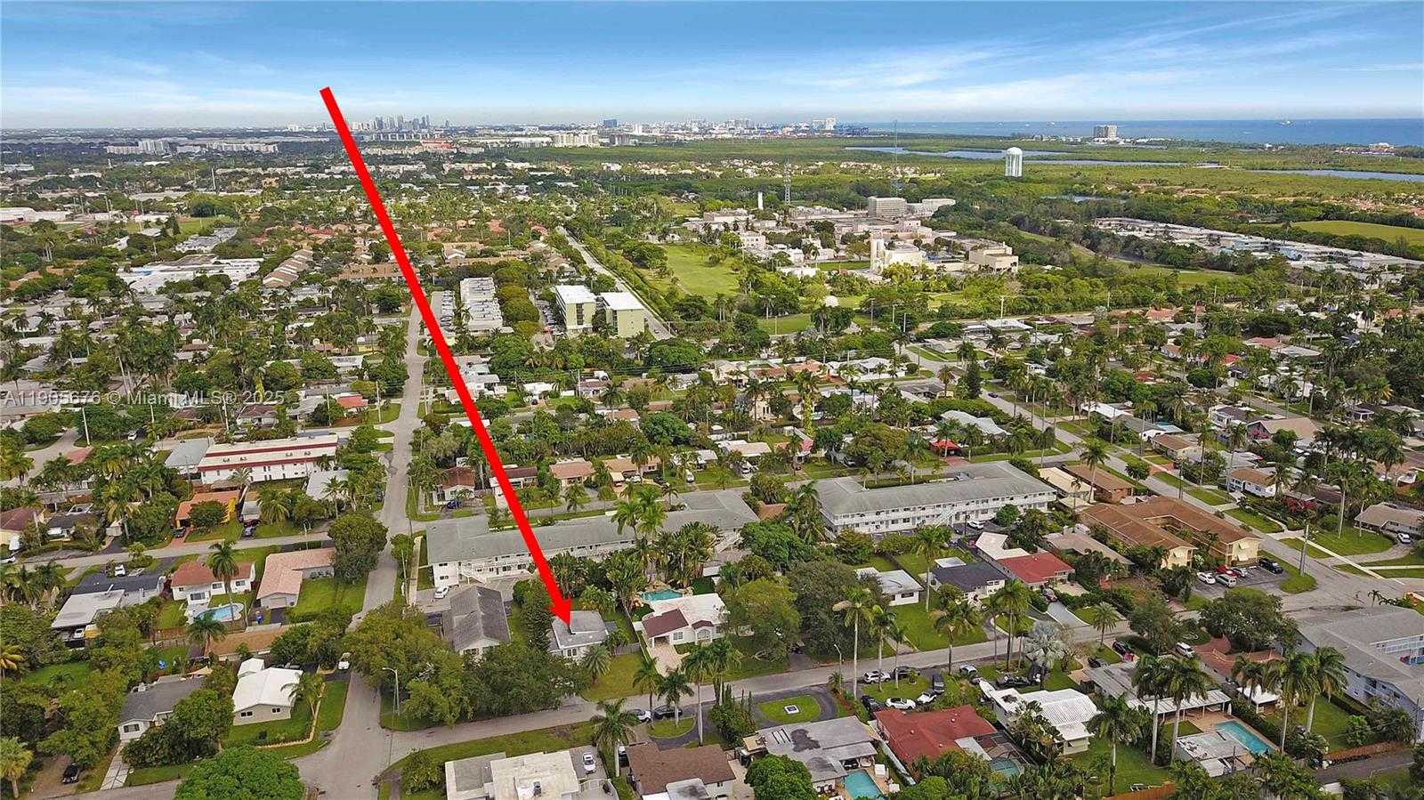 Small Image of 1441 GRANT ST, Hollywood Number 31