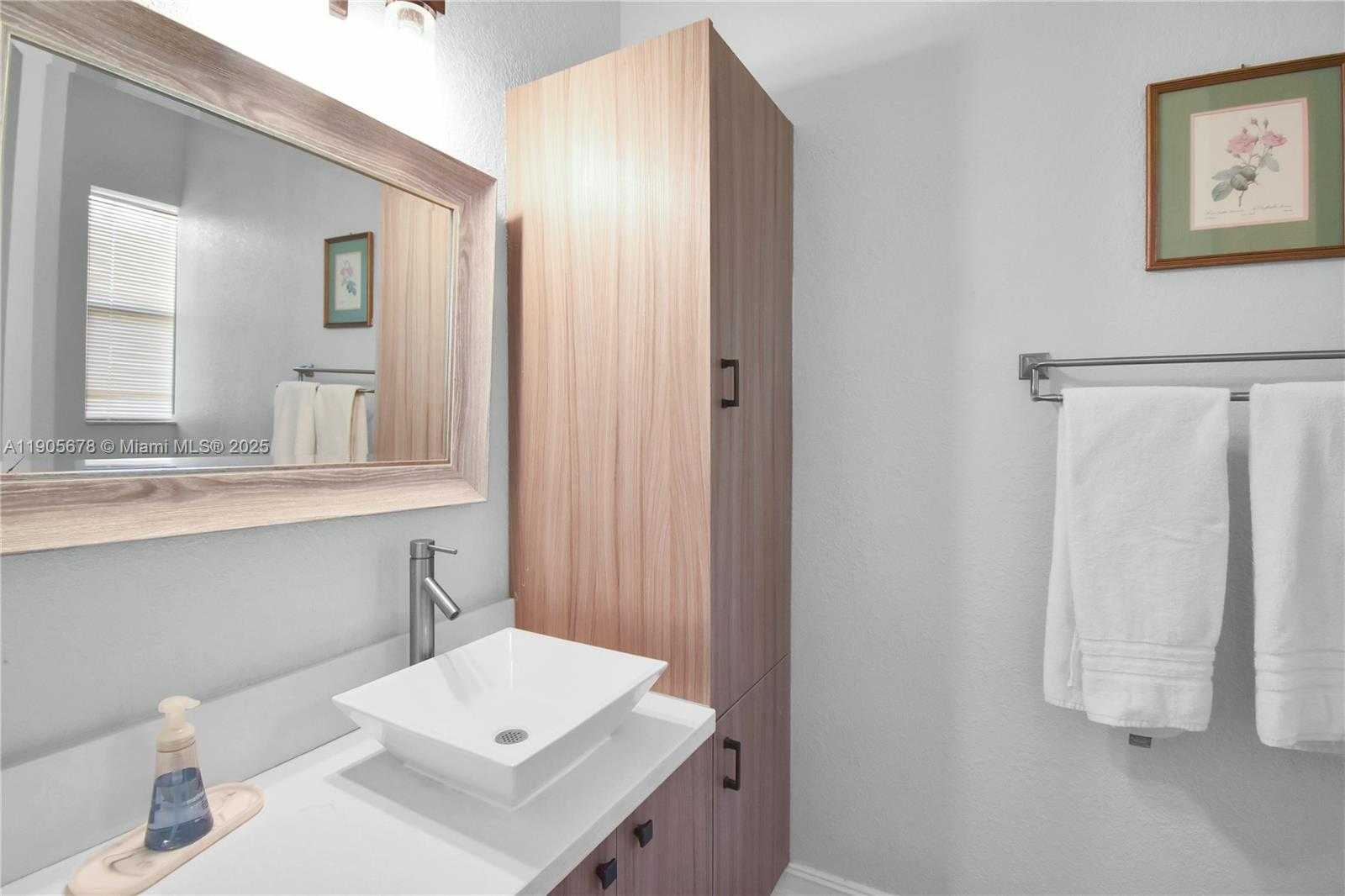 Small Image of 16541 SOUTH WEST 62ND ST, Southwest Ranches Number 27