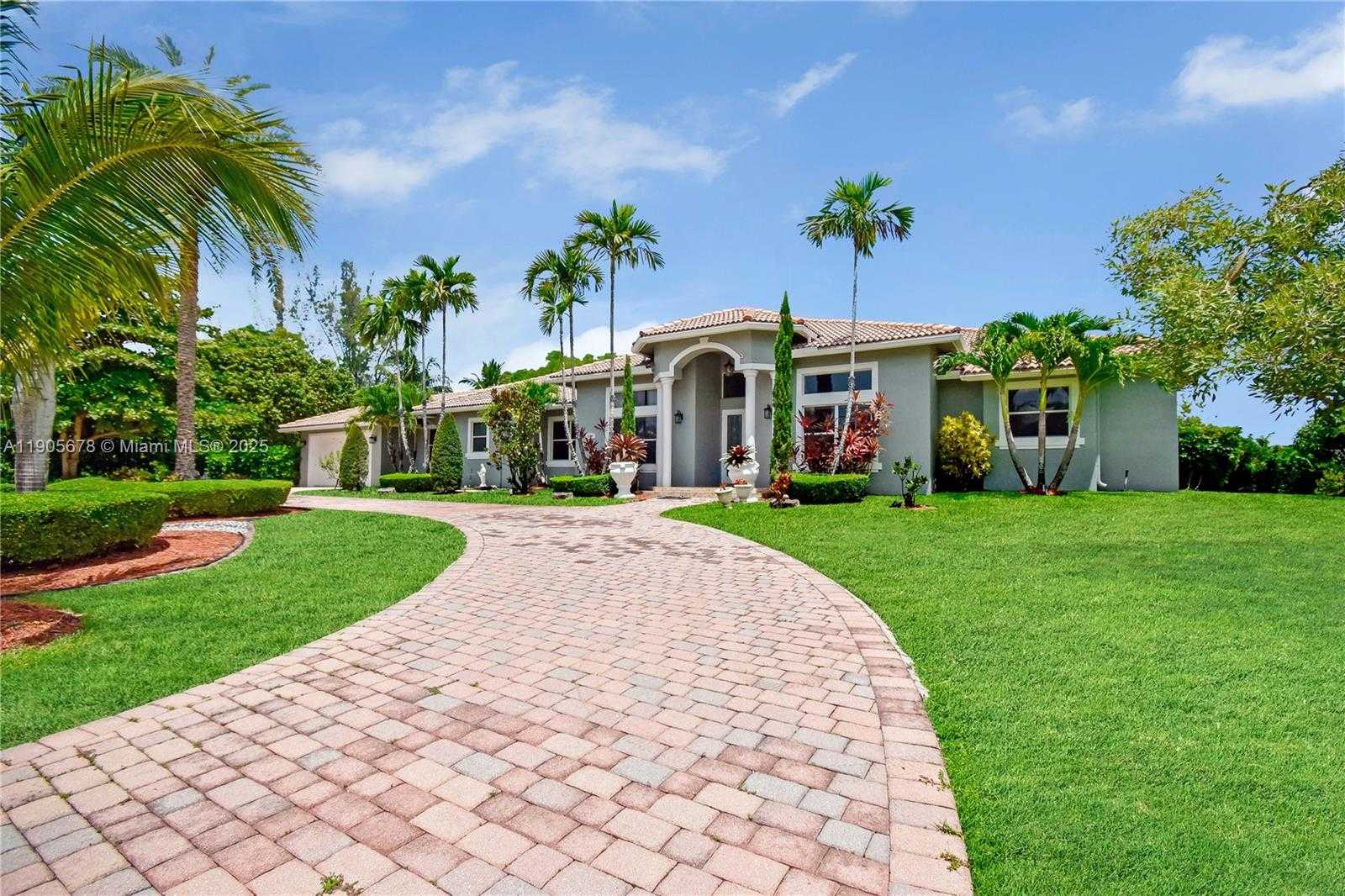 Small Image of 16541 SOUTH WEST 62ND ST, Southwest Ranches Number 32