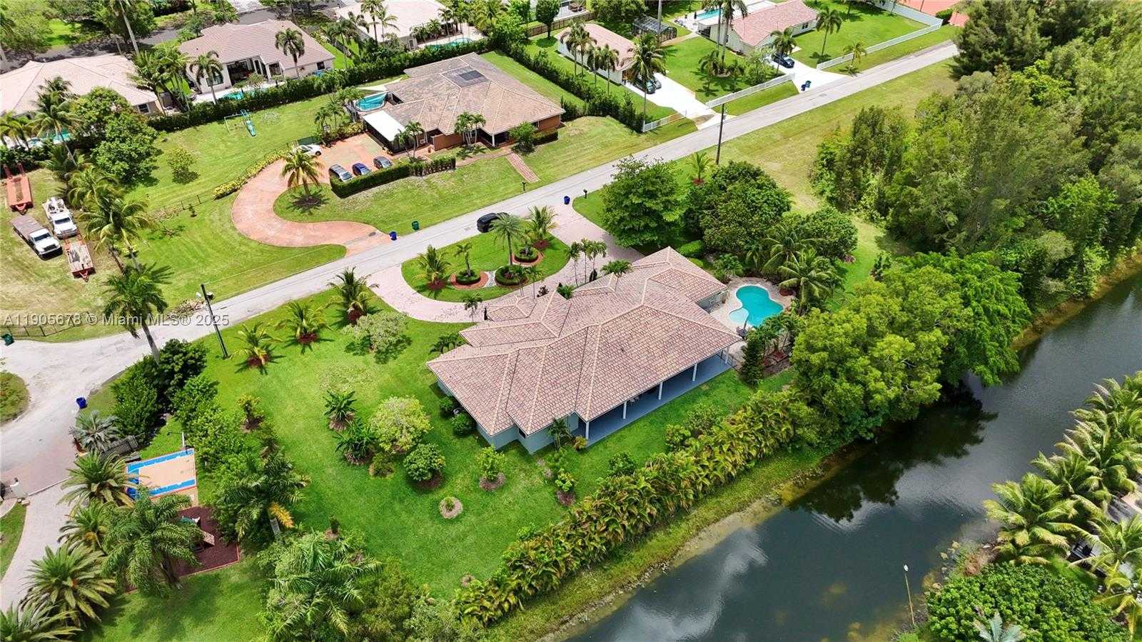 Small Image of 16541 SOUTH WEST 62ND ST, Southwest Ranches Number 36