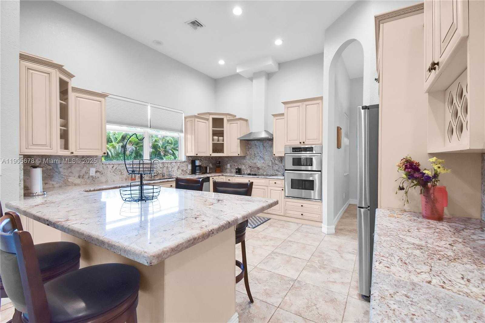 Small Image of 16541 SOUTH WEST 62ND ST, Southwest Ranches Number 9