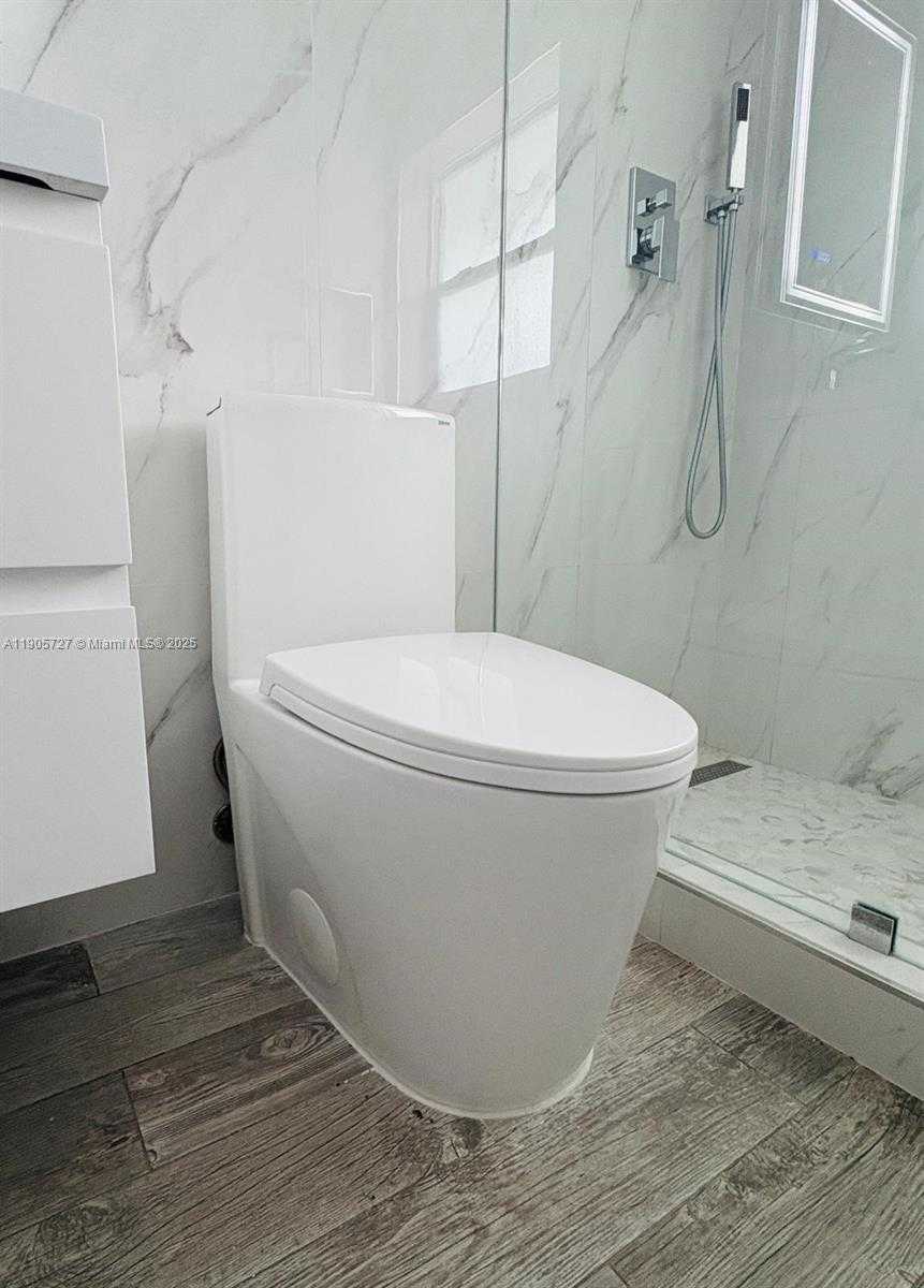 Small Image of 4384 NORTH WEST 202ND ST, Miami Gardens Number 15