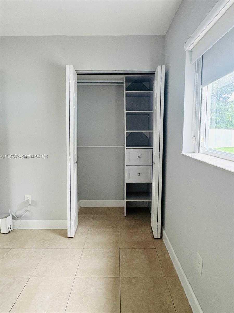 Small Image of 4384 NORTH WEST 202ND ST, Miami Gardens Number 19