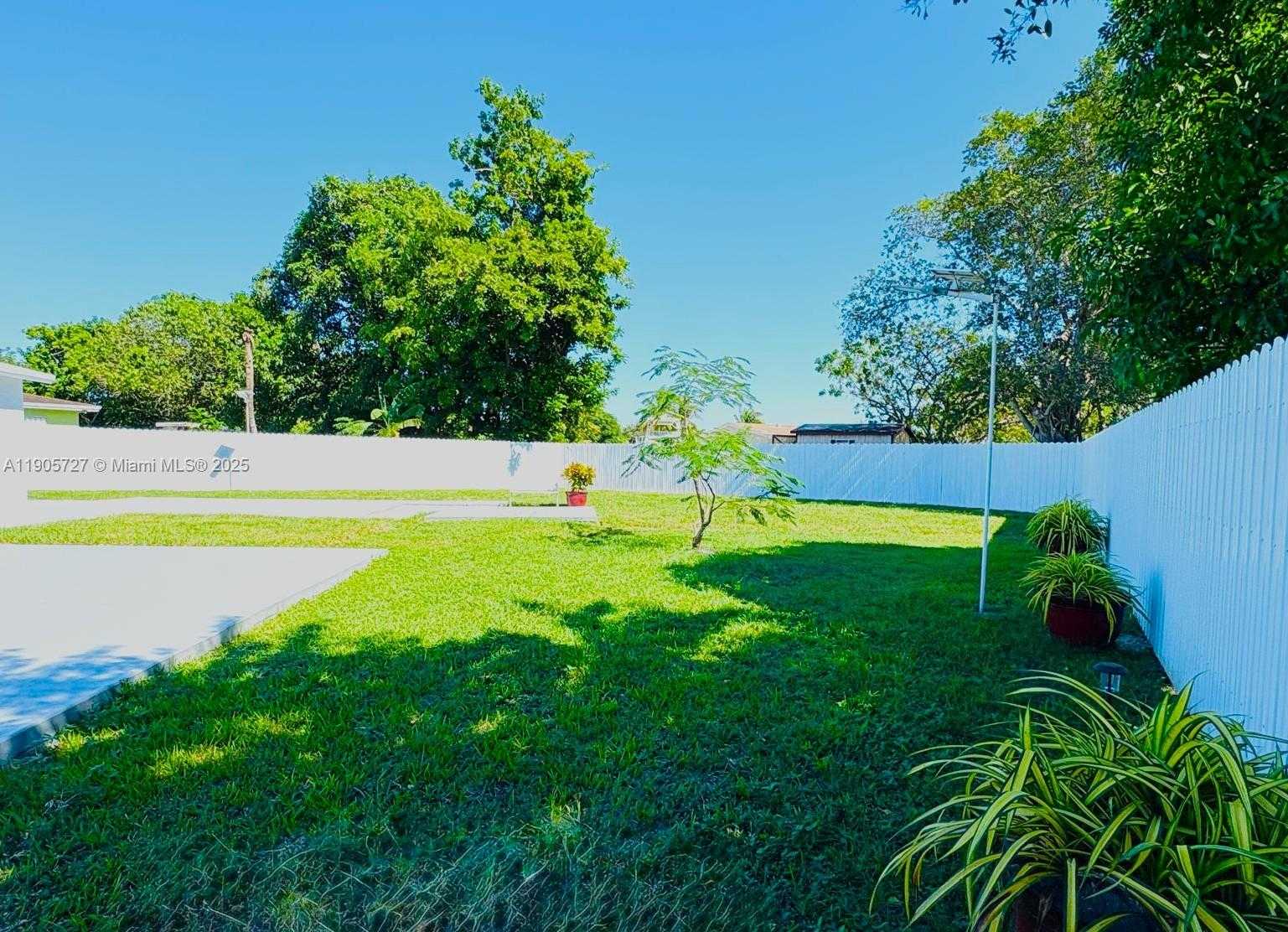 Small Image of 4384 NORTH WEST 202ND ST, Miami Gardens Number 32