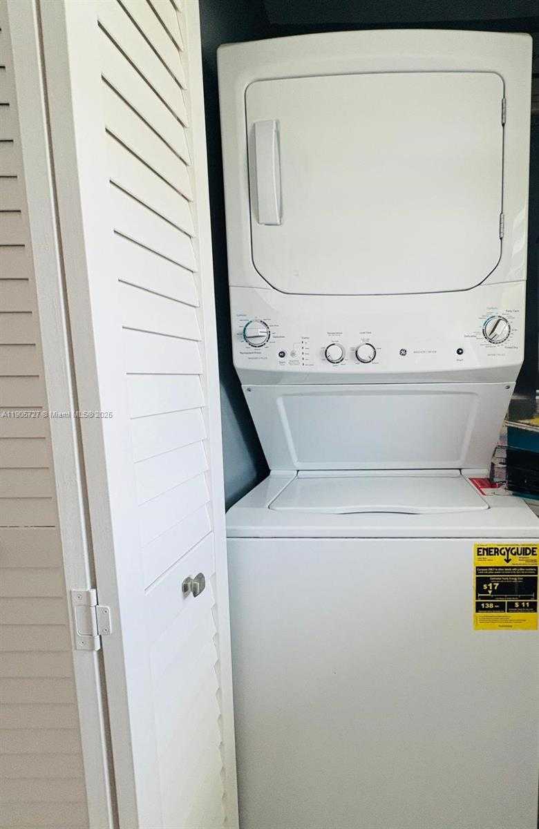 Small Image of 4384 NORTH WEST 202ND ST, Miami Gardens Number 45