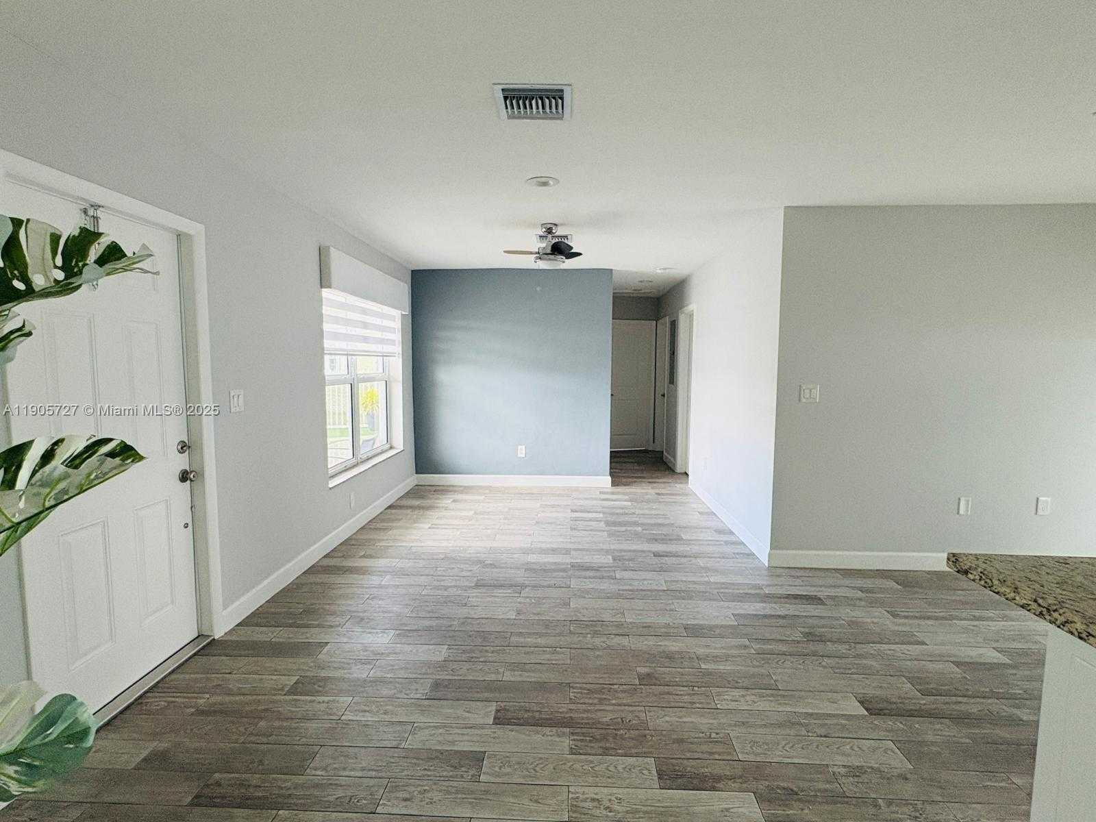 Small Image of 4384 NORTH WEST 202ND ST, Miami Gardens Number 9