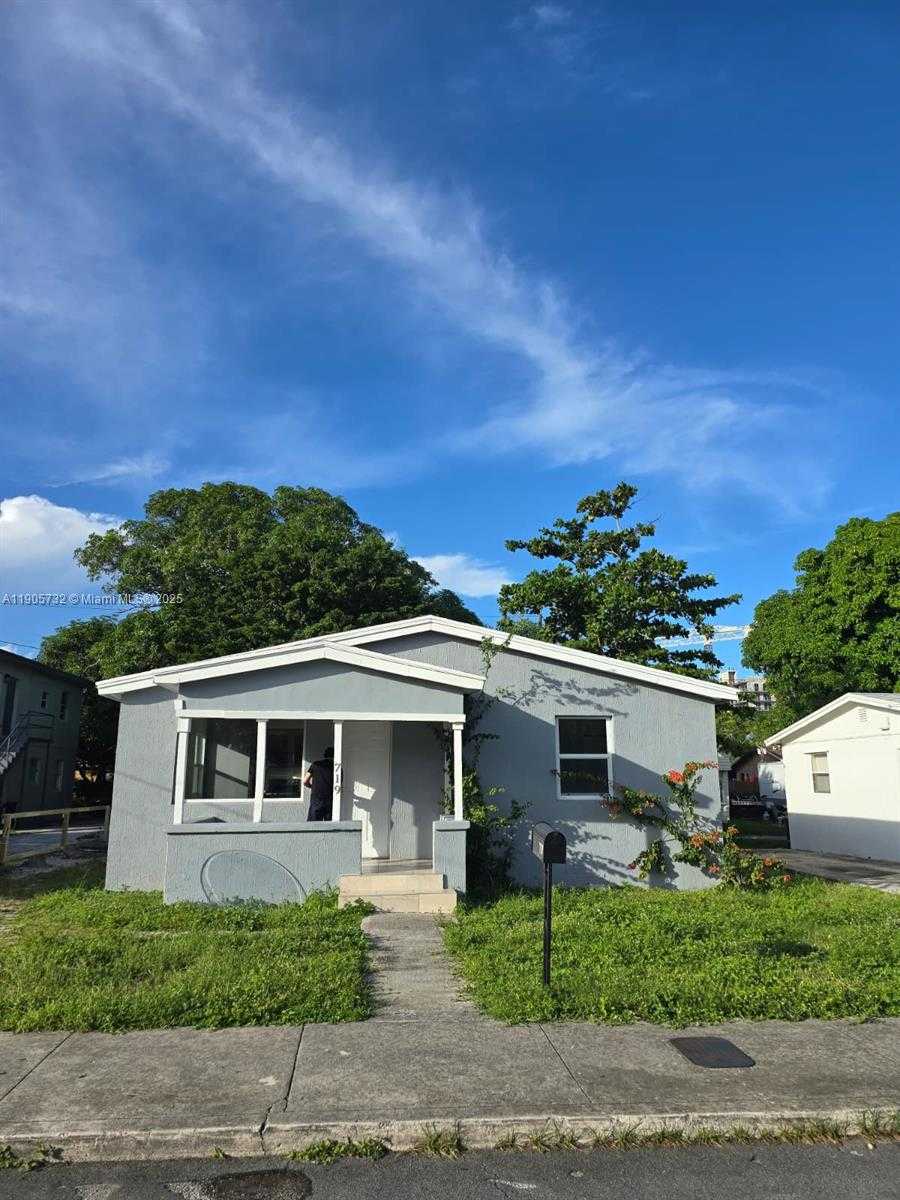 Small Image of 719 21ST ST, West Palm Beach Number 5