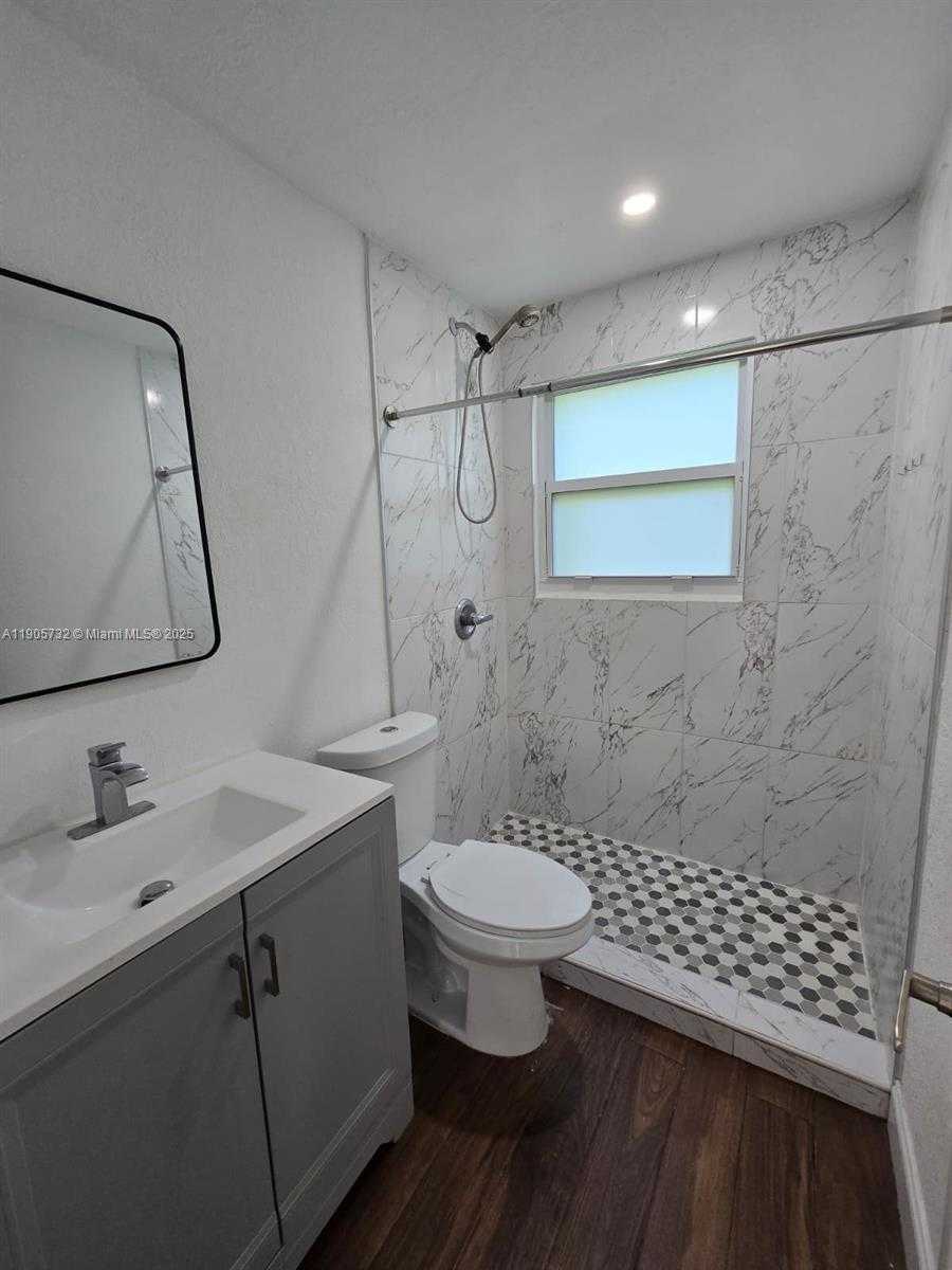 Small Image of 719 21ST ST, West Palm Beach Number 7