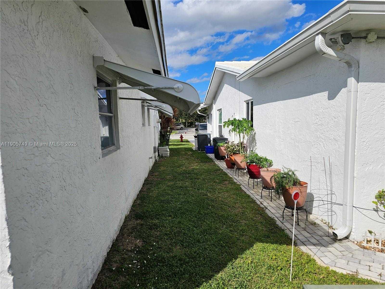 Small Image of 2300 SOUTH WEST 19TH AVE, Boynton Beach Number 18