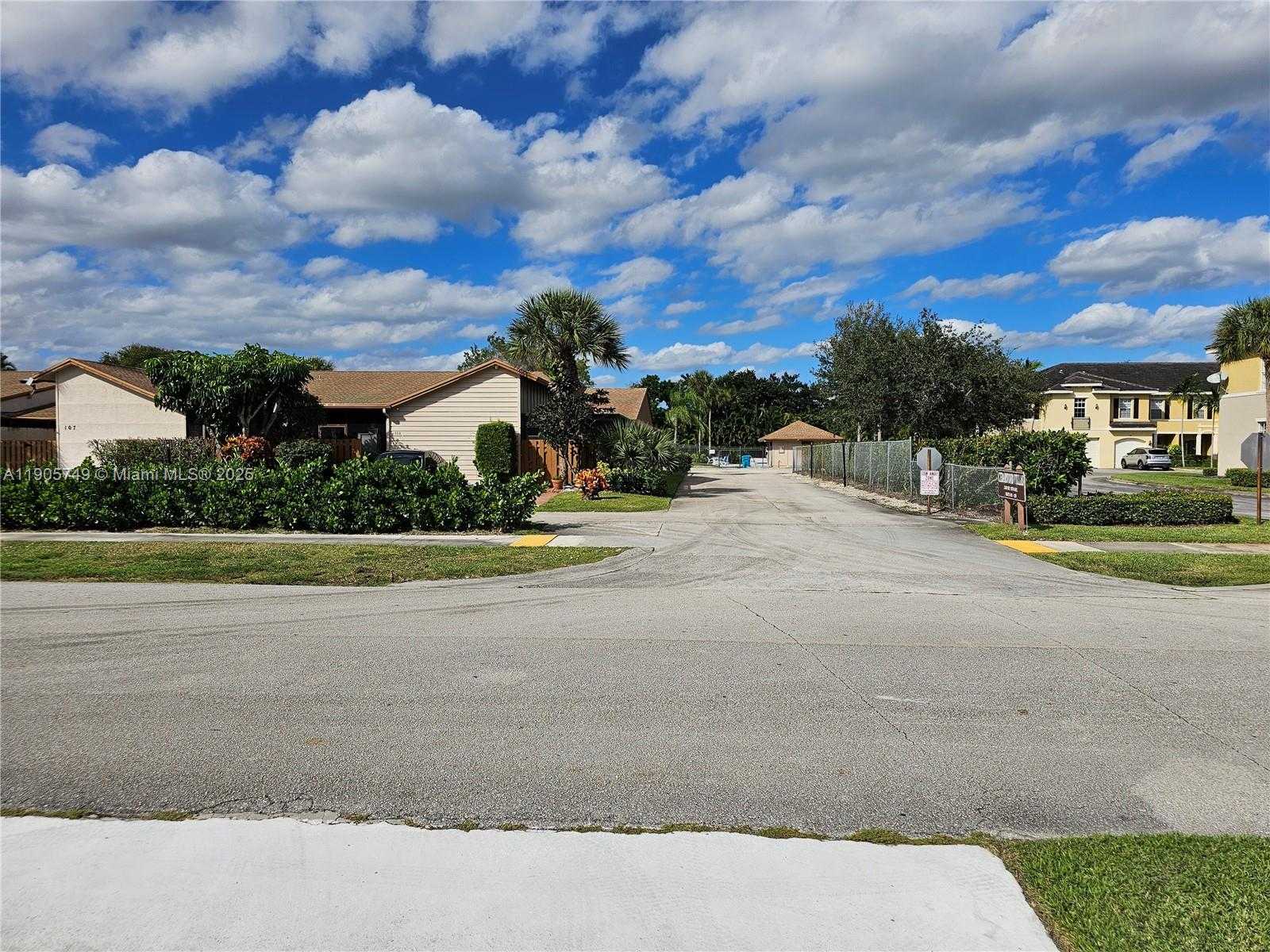 Small Image of 2300 SOUTH WEST 19TH AVE, Boynton Beach Number 25