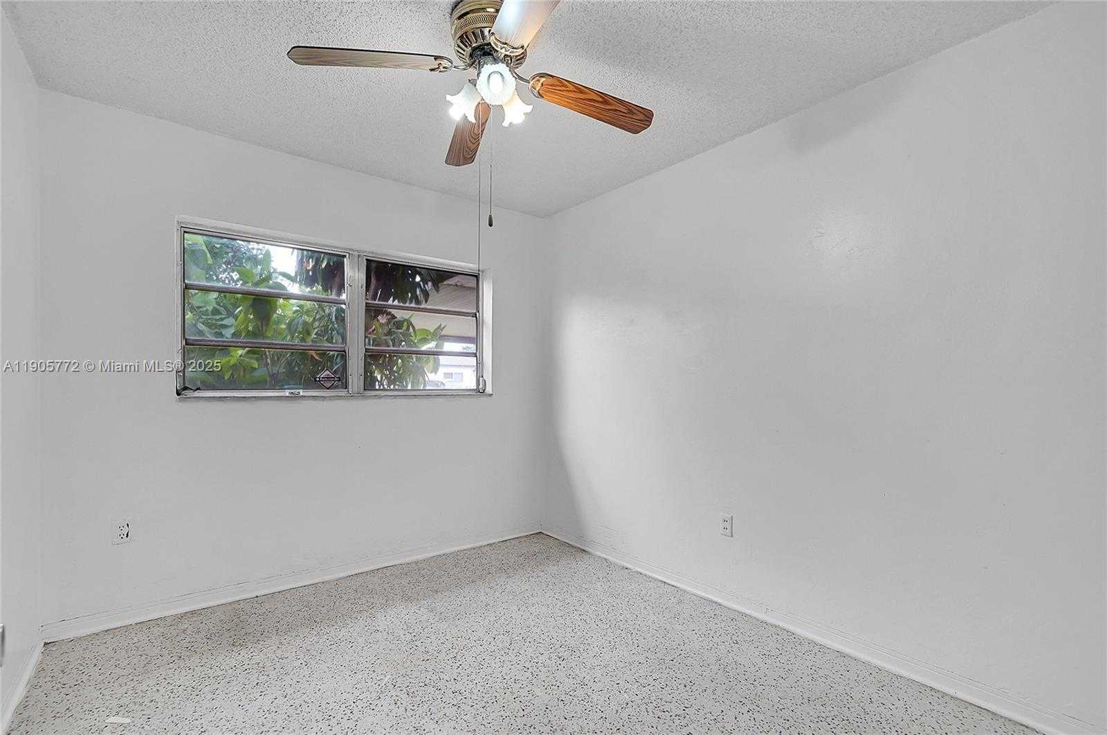 Small Image of 671 EAST 53RD ST, Hialeah Number 14