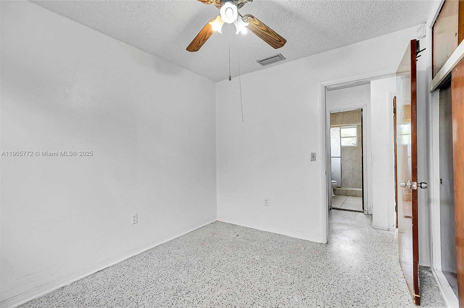 Small Image of 671 EAST 53RD ST, Hialeah Number 15