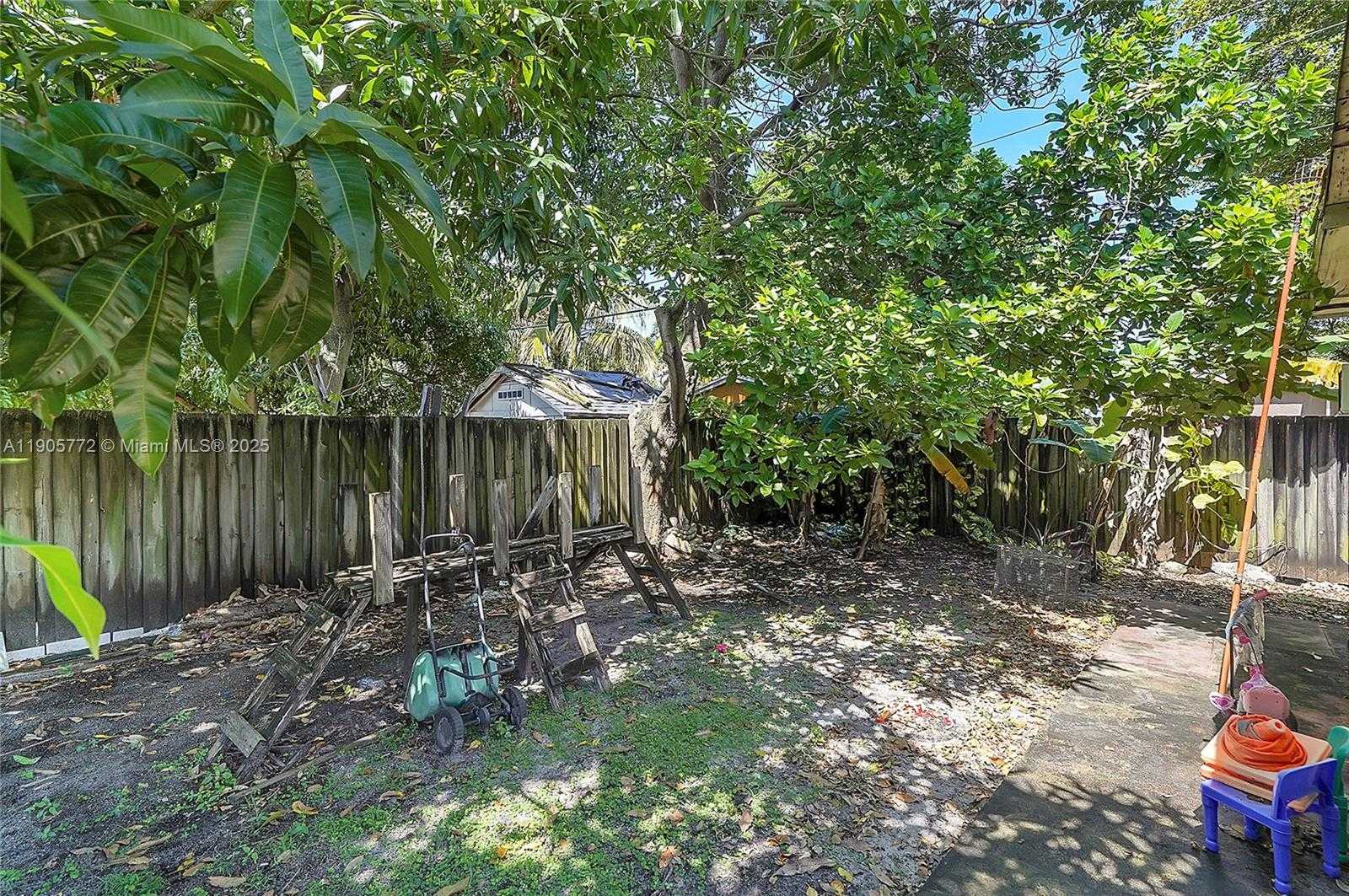 Small Image of 671 EAST 53RD ST, Hialeah Number 29