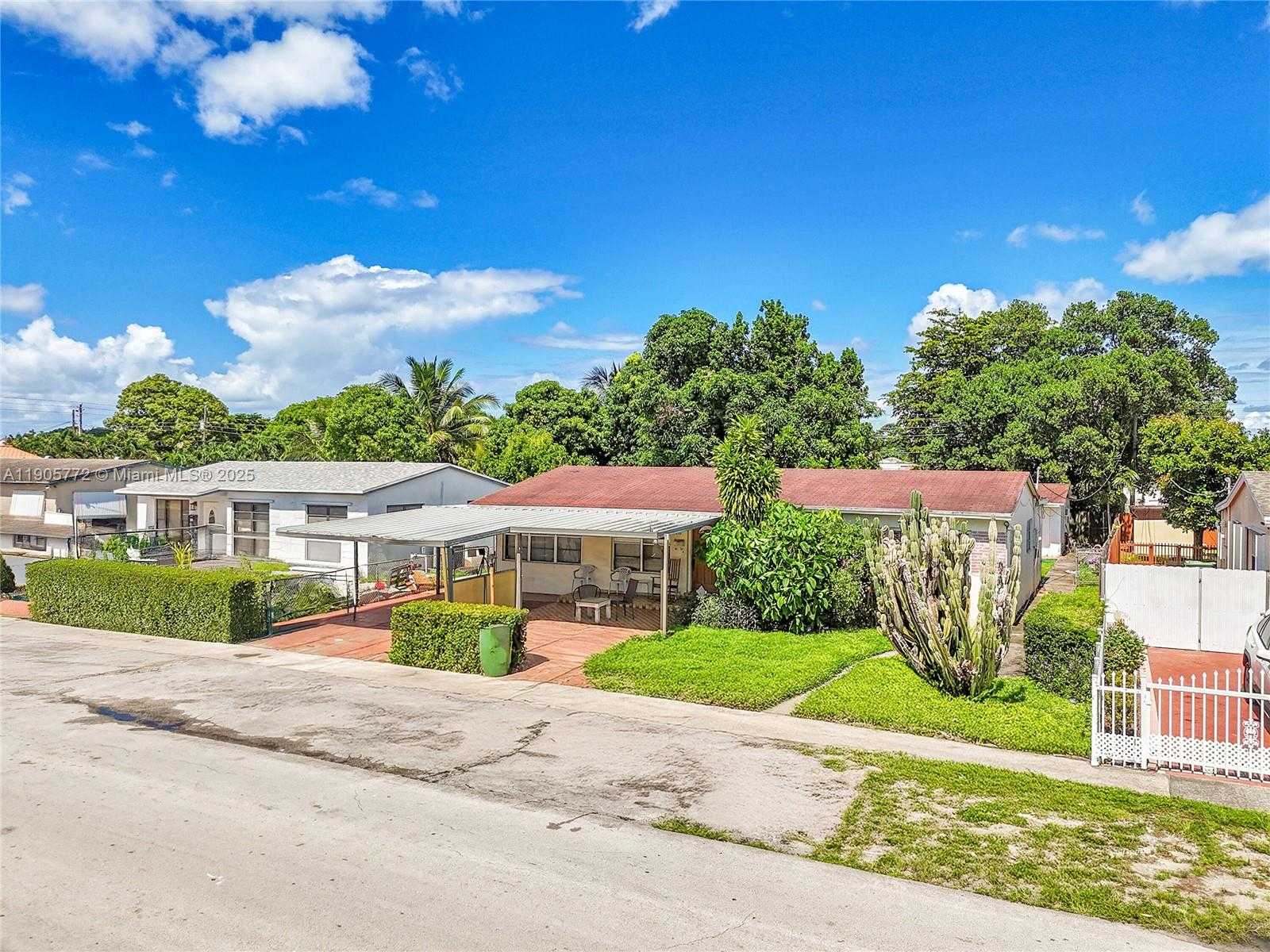 Small Image of 671 EAST 53RD ST, Hialeah Number 43