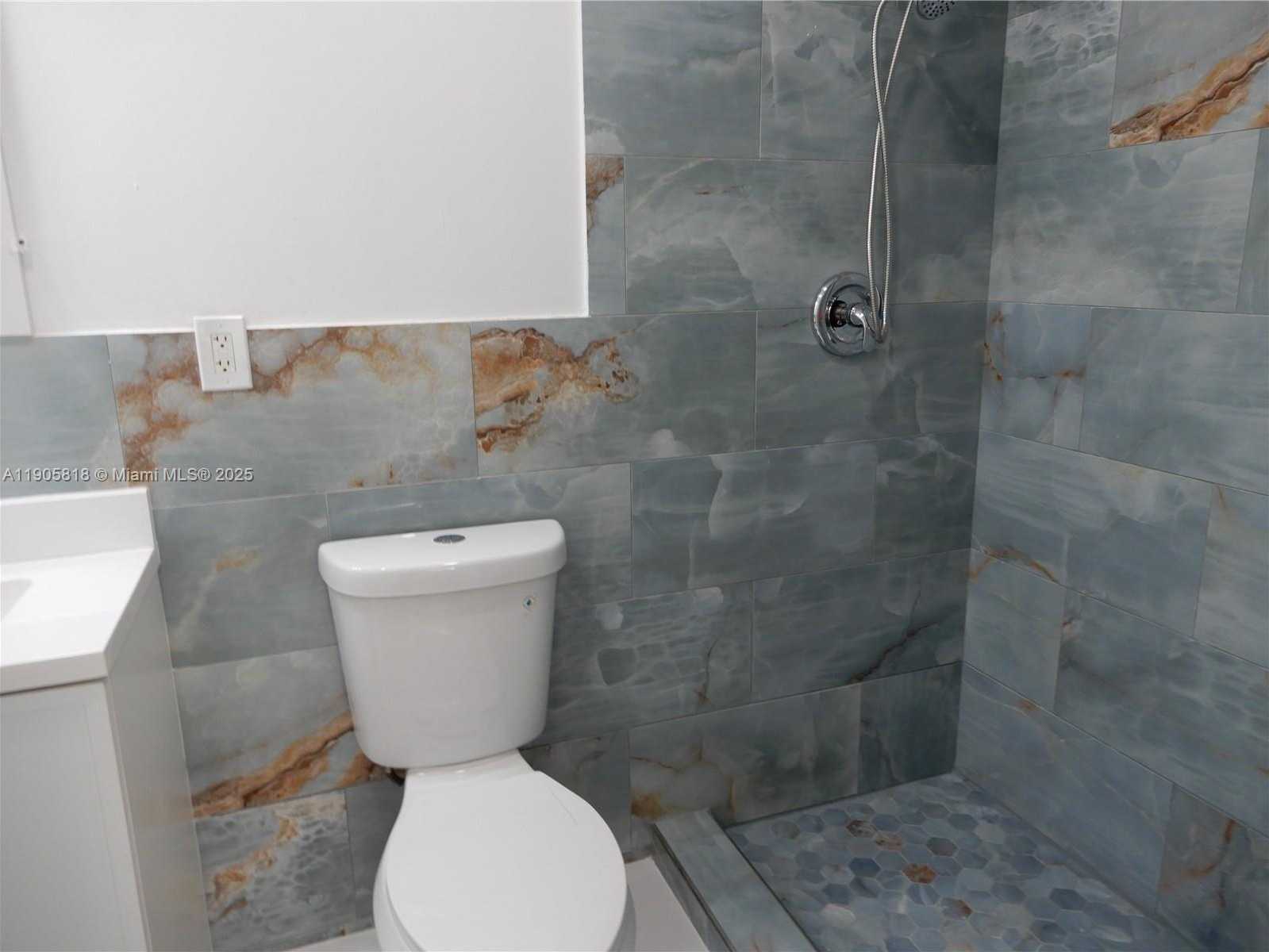 Small Image of 19901 SOUTH WEST 92ND AVE, Cutler Bay Number 10