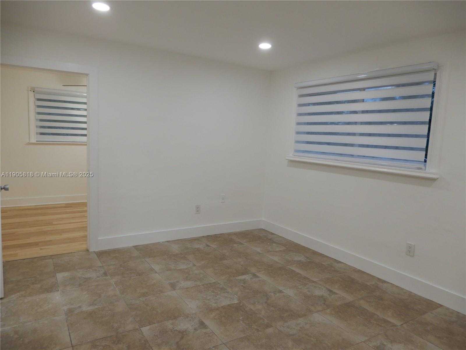 Small Image of 19901 SOUTH WEST 92ND AVE, Cutler Bay Number 6