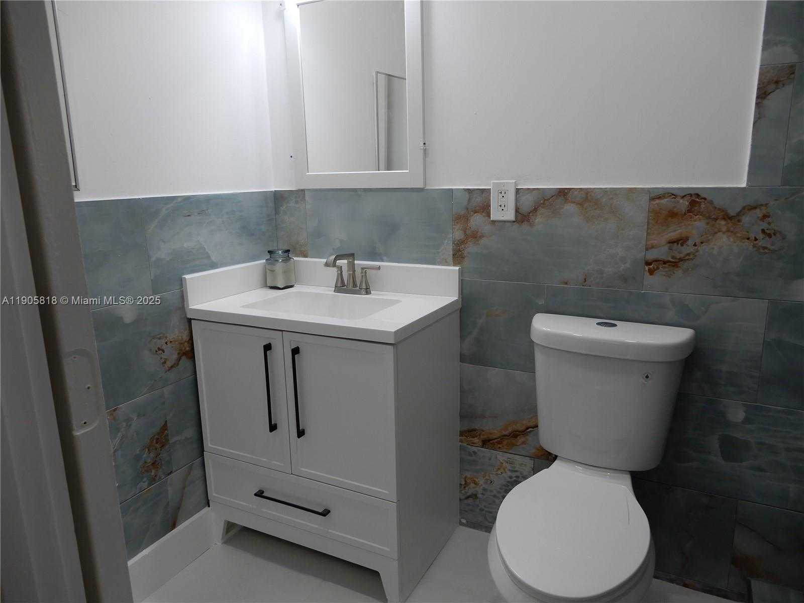 Small Image of 19901 SOUTH WEST 92ND AVE, Cutler Bay Number 9